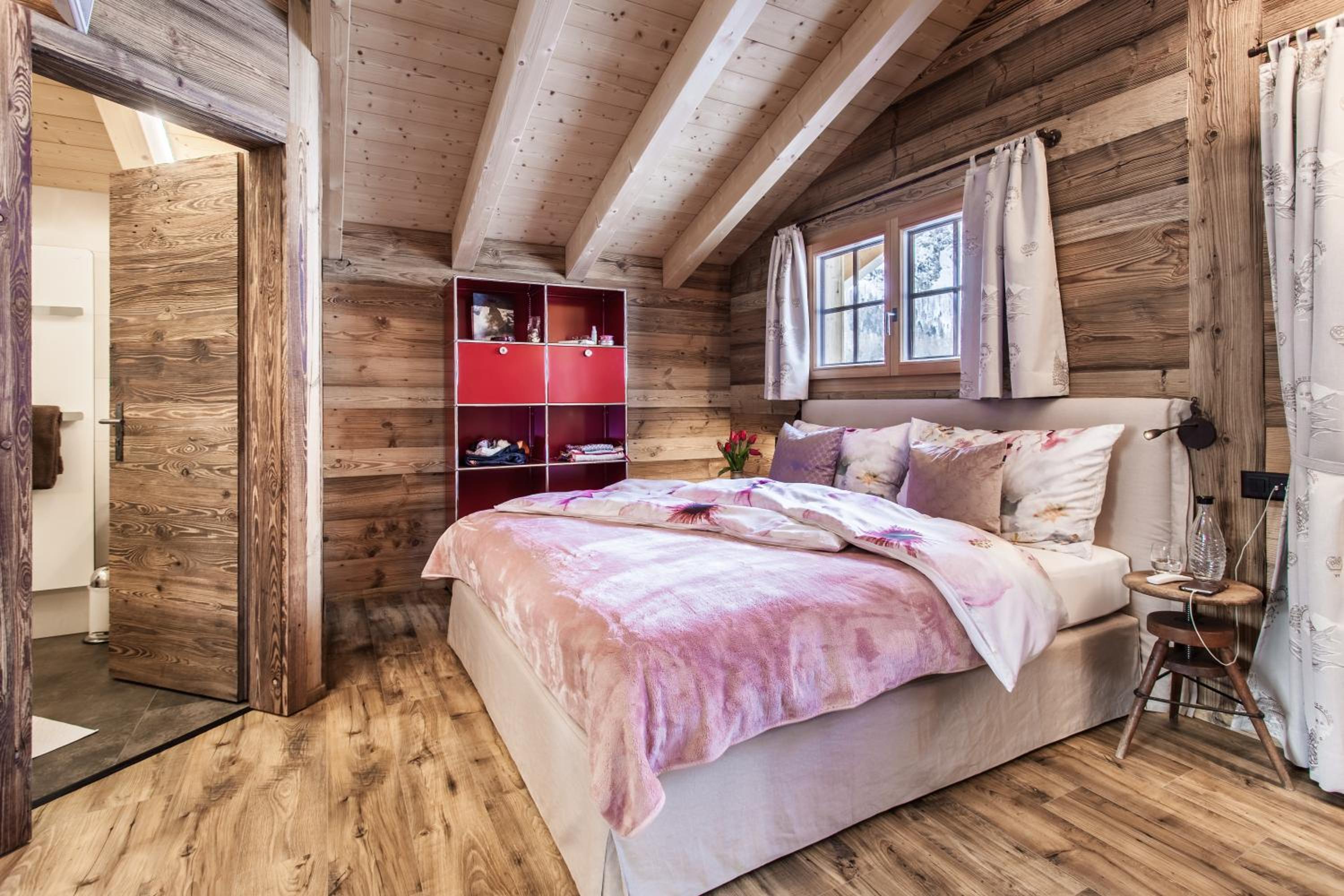 Mountain Chalet 4 You only for 2, private wellness, for a romantic honeymoon view 5