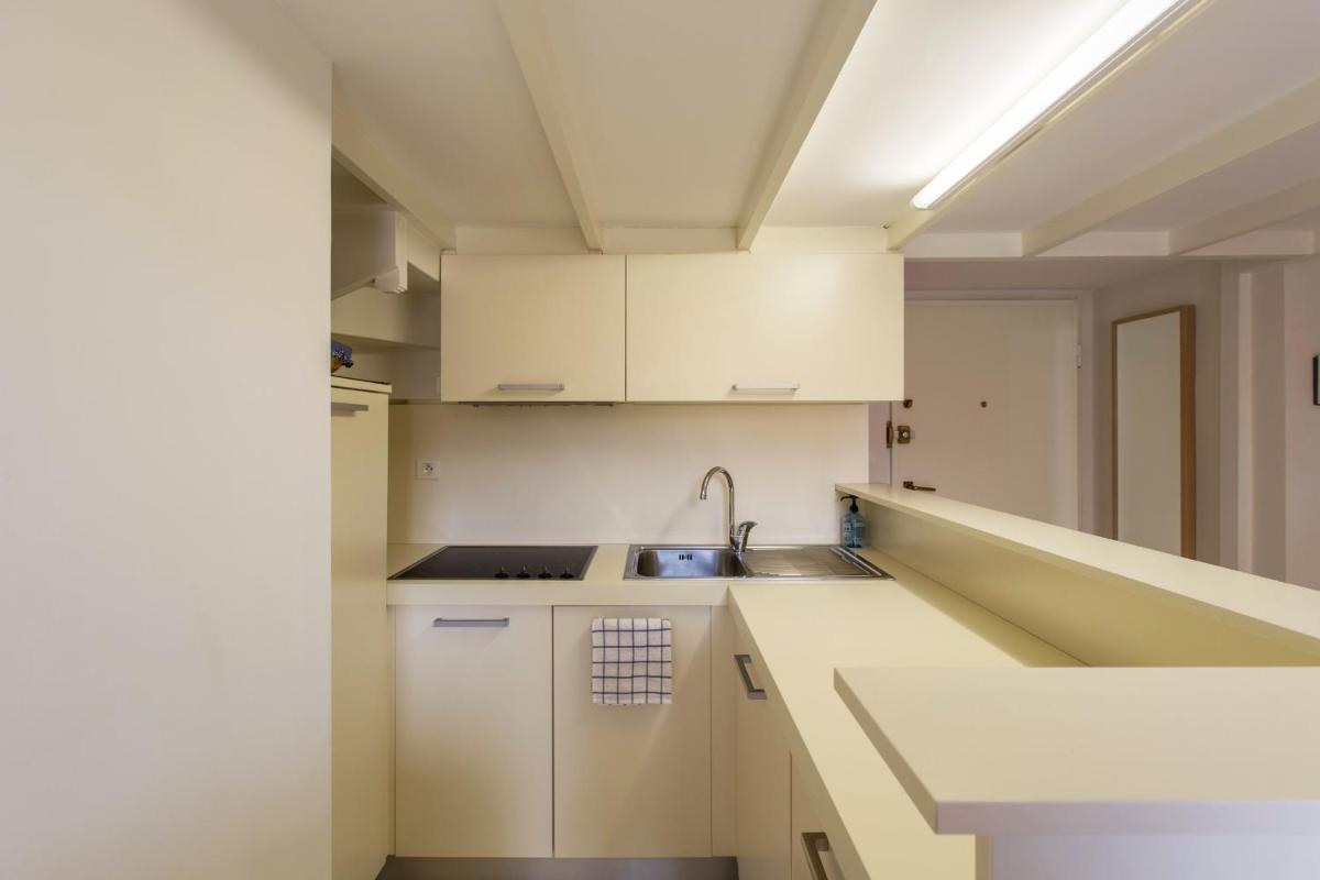 SUEDE PROMENADE Duplex apartment at 1 min from the sea 2 baths view 2