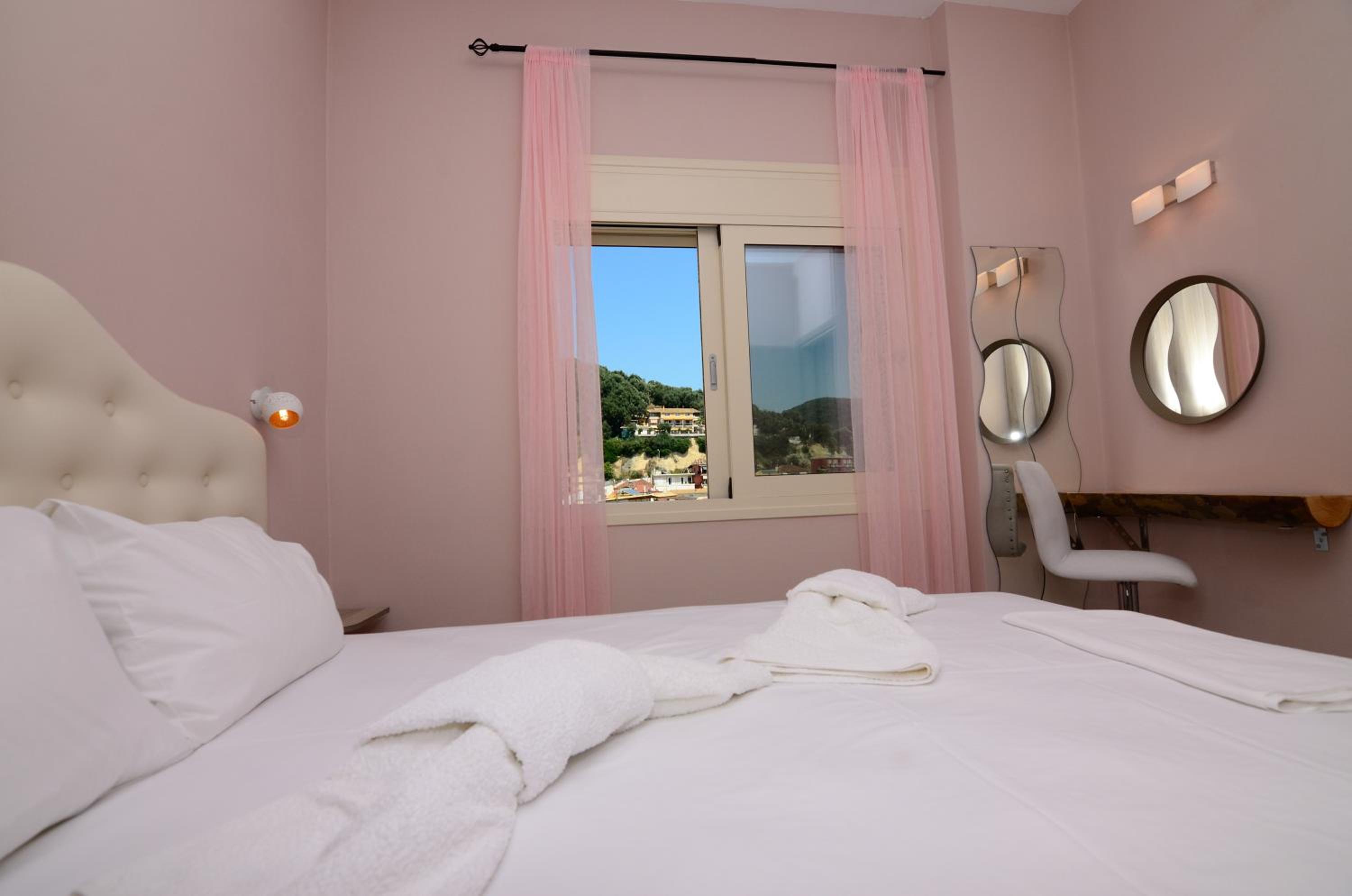 Villa Yvonne by EY Villas photo 2