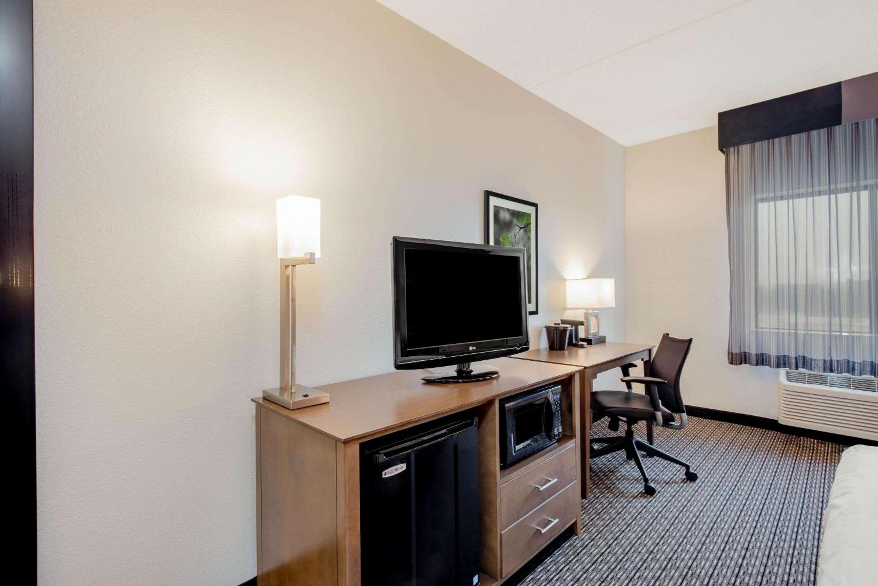 La Quinta by Wyndham Baltimore BWI Airport - Property Image 61