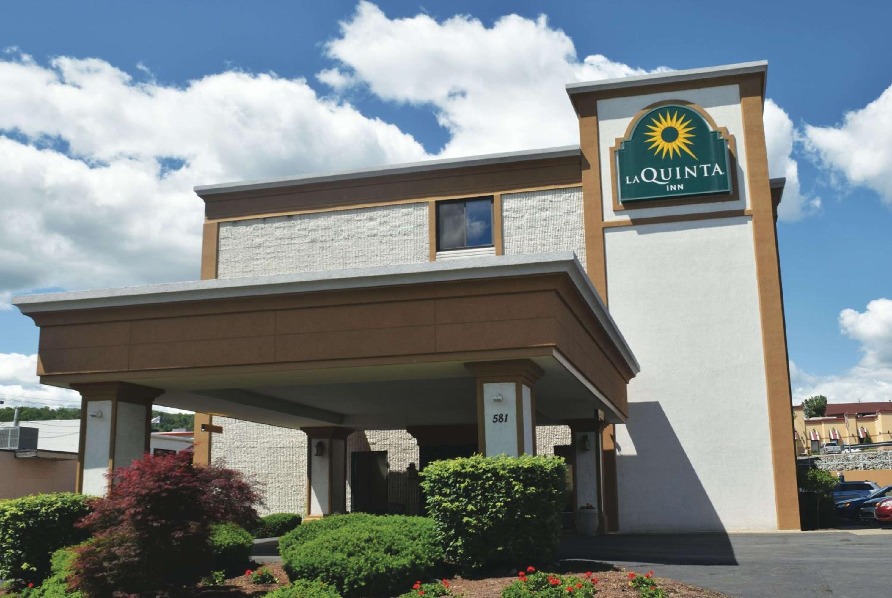 Binghamton Vacations - La Quinta Inn by Wyndham Binghamton - Johnson City - Property Image 1