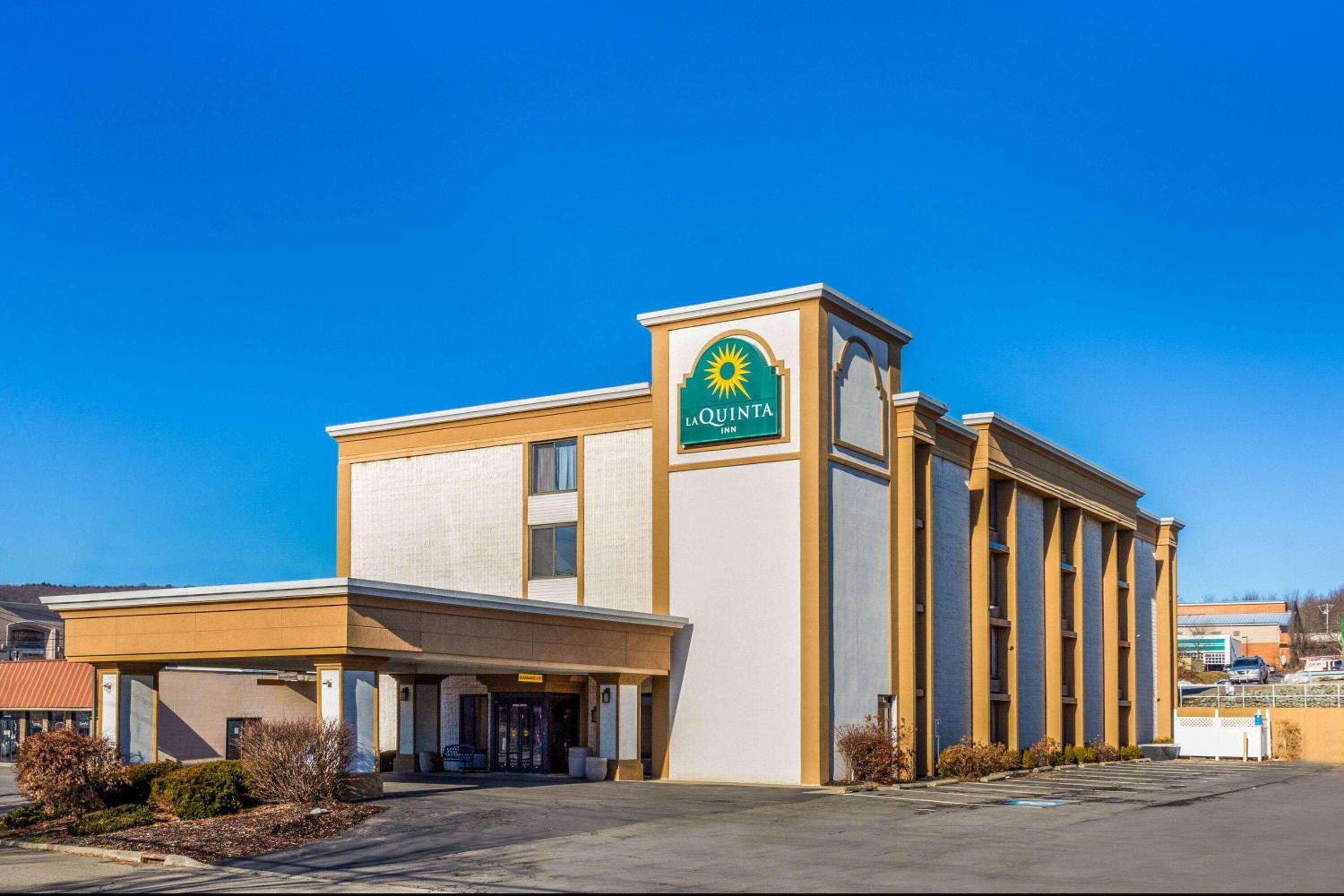 Johnson City Vacations - La Quinta Inn by Wyndham Binghamton - Johnson City - Property Image 58