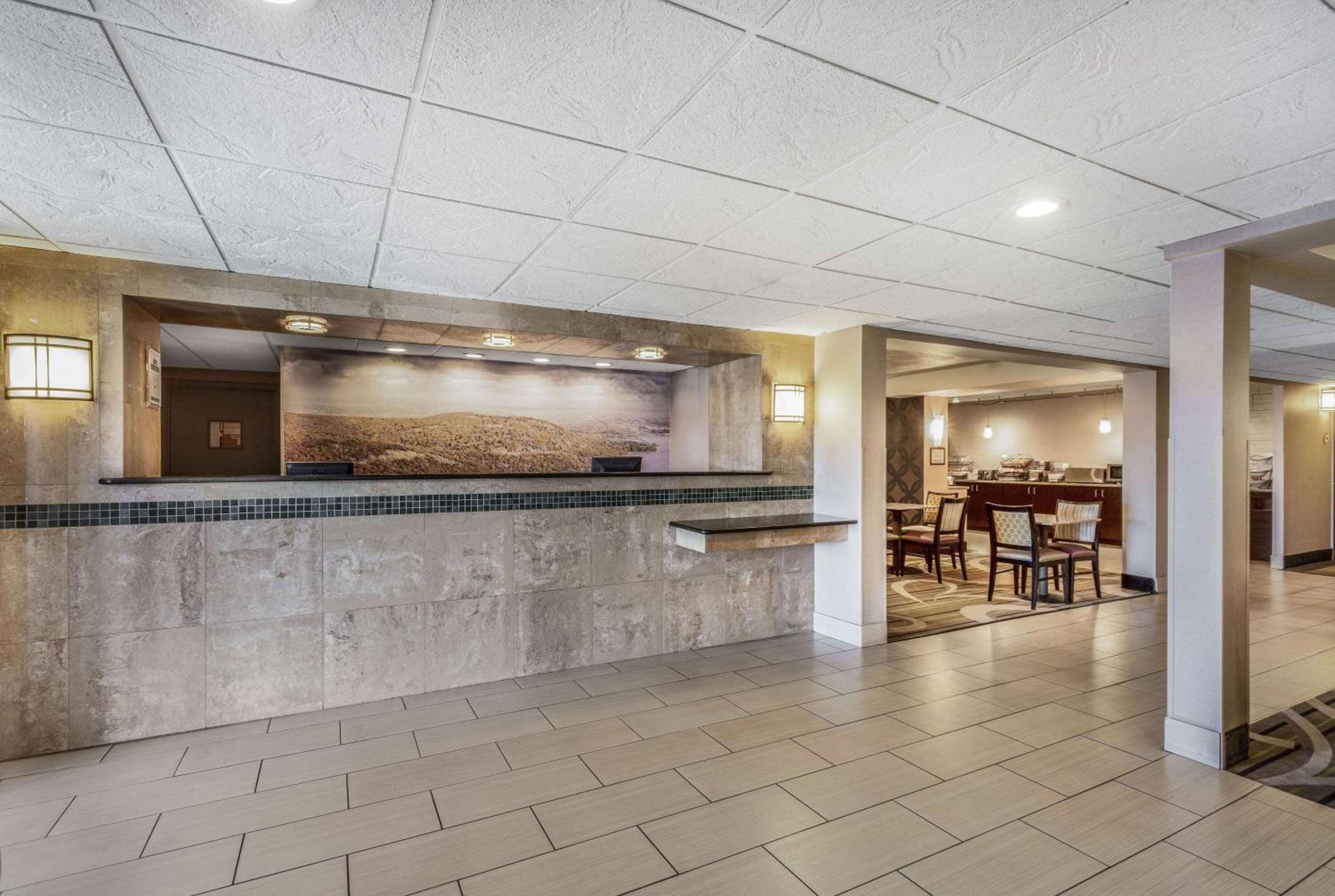 Johnson City Vacations - La Quinta Inn by Wyndham Binghamton - Johnson City - Property Image 17