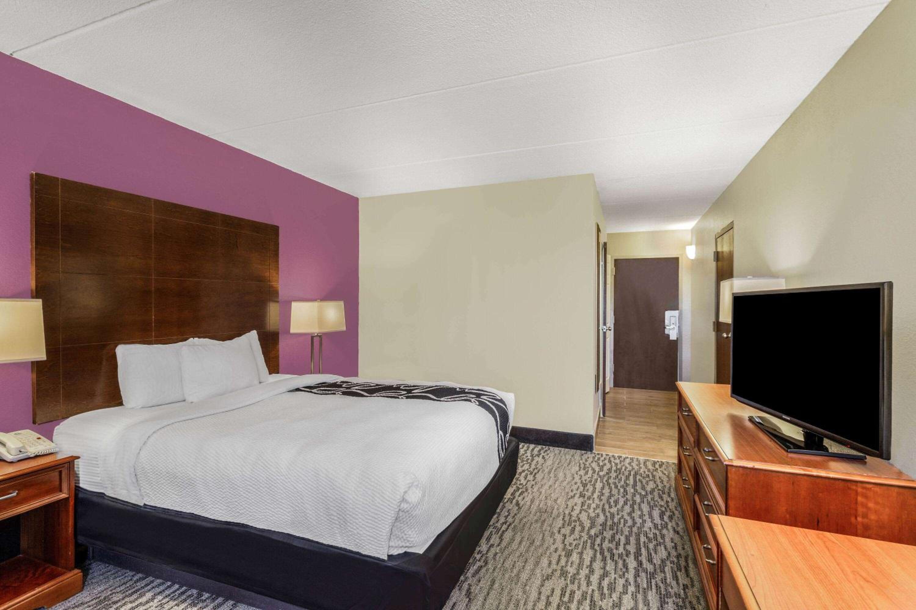 Johnson City Vacations - La Quinta Inn by Wyndham Binghamton - Johnson City - Property Image 34