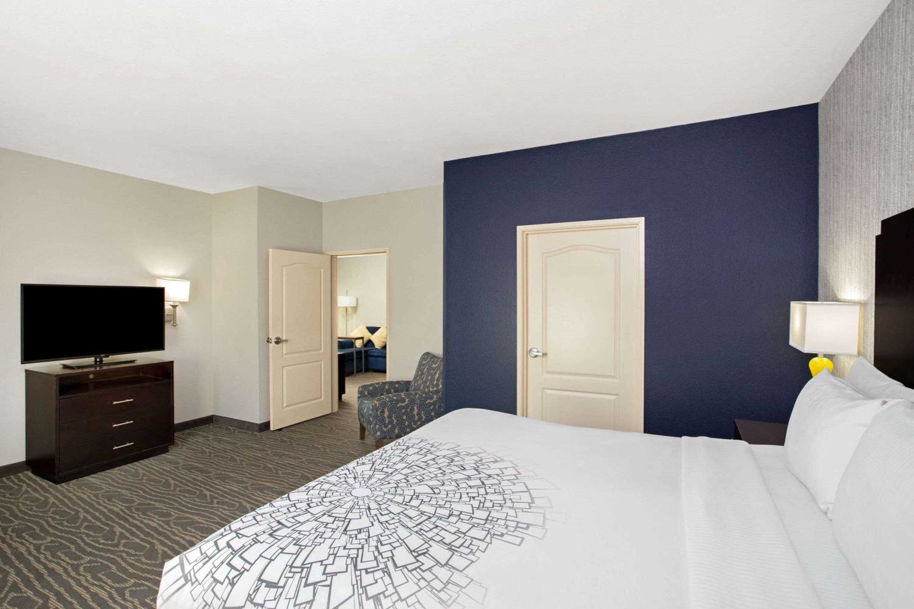 Palestine Vacations - La Quinta by Wyndham Palestine - Property Image 11