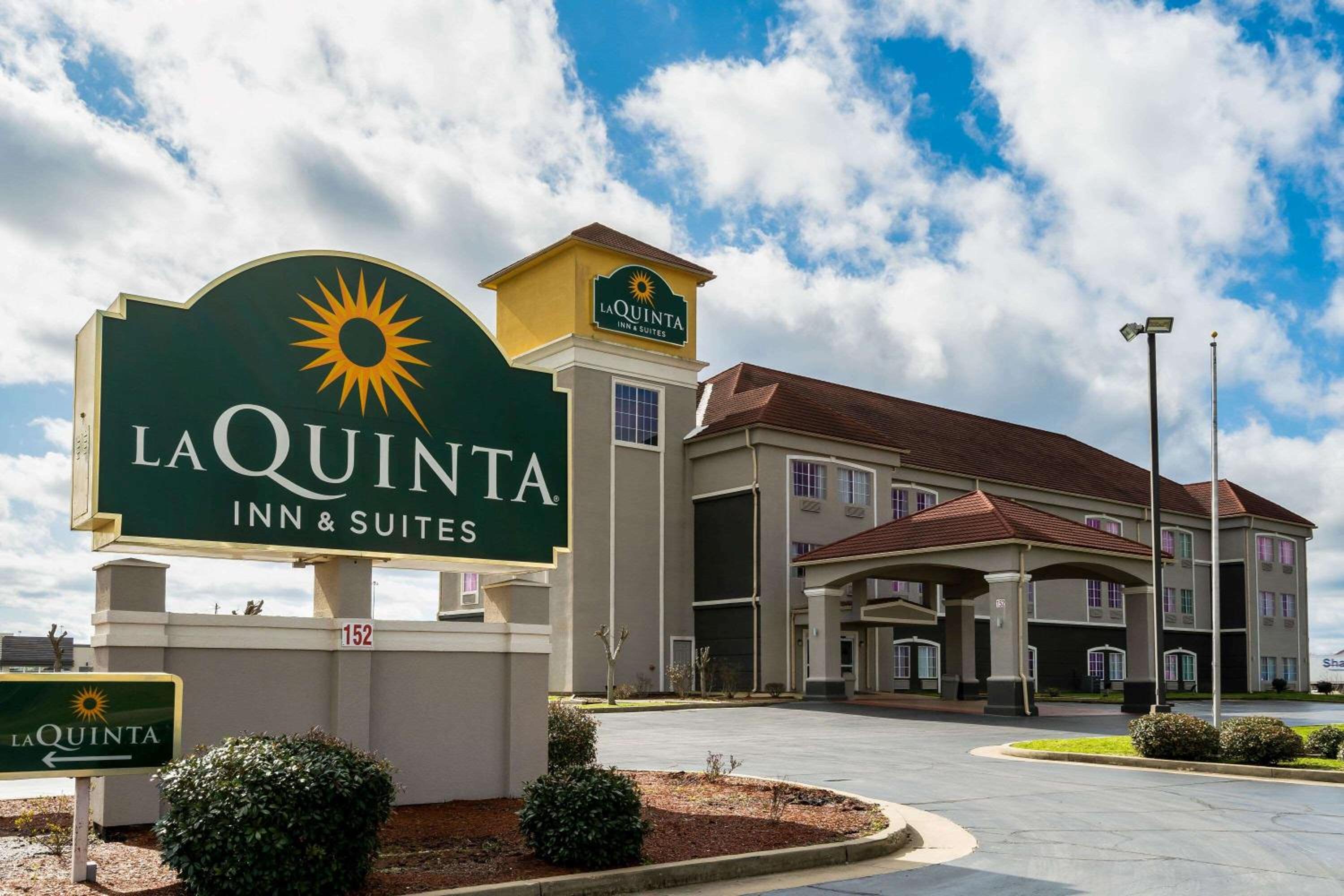 La Quinta by Wyndham Canton MS view 3
