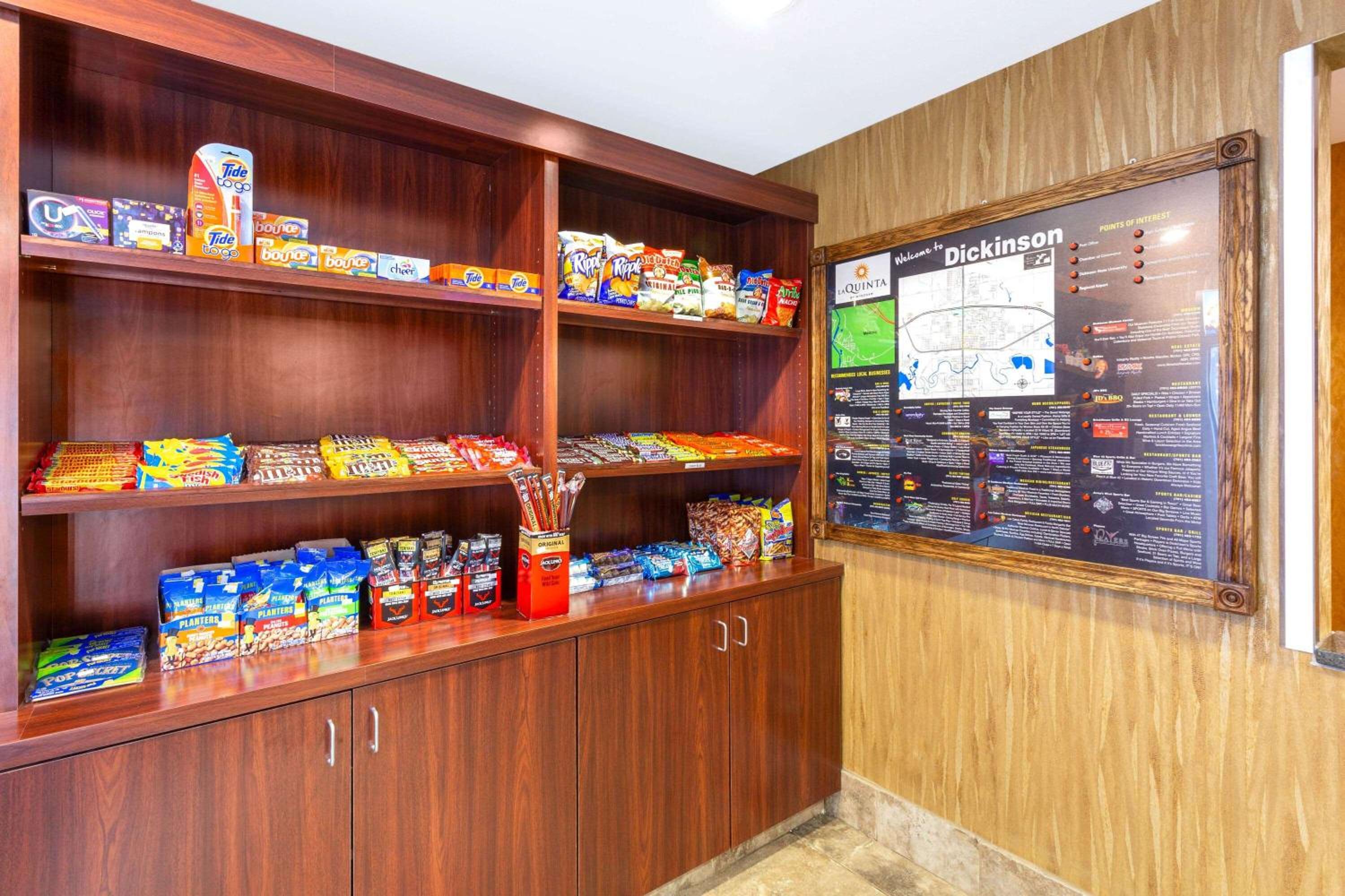 Dickinson Vacations - La Quinta by Wyndham Dickinson - Property Image 27