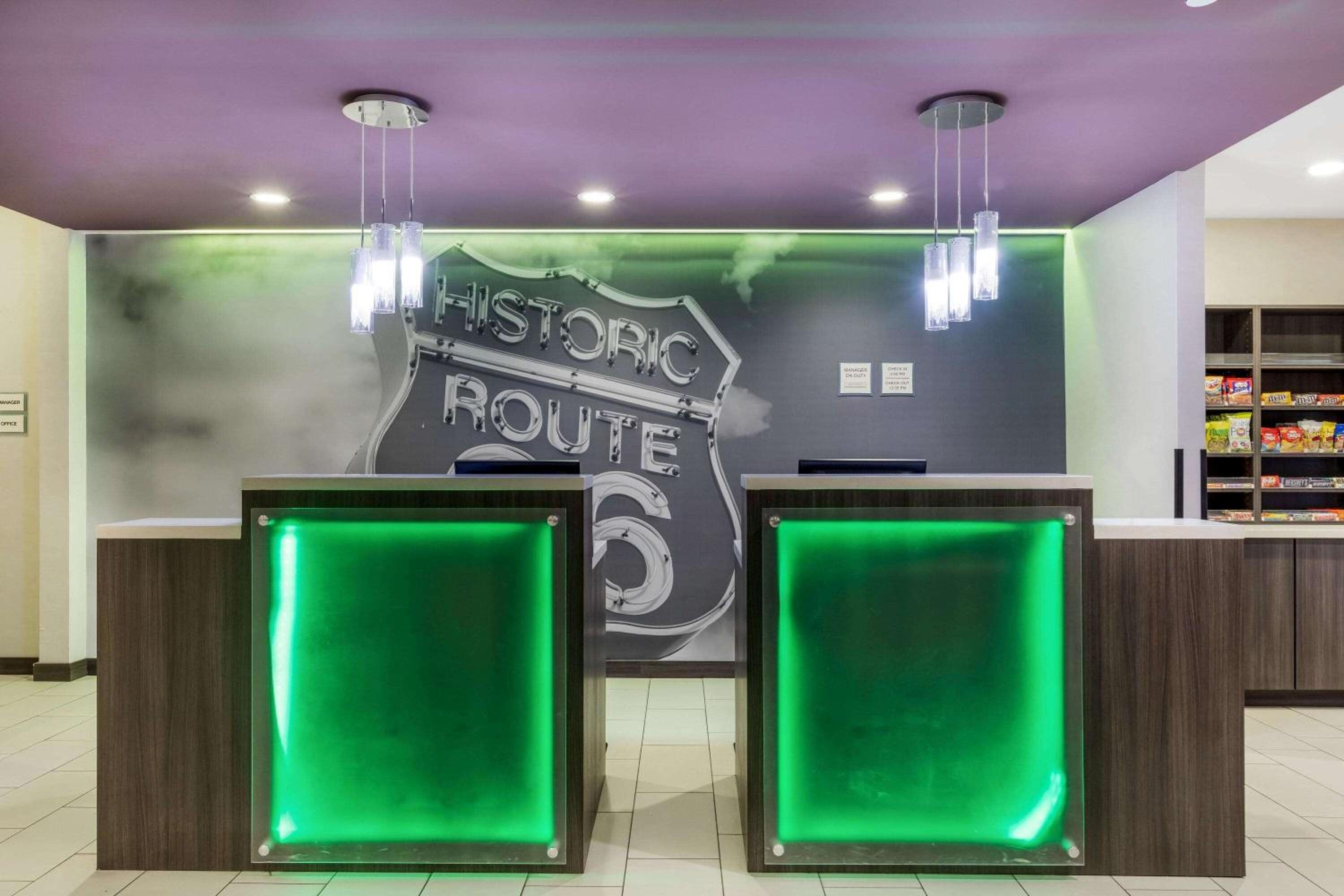 Comfort Inn & Suites