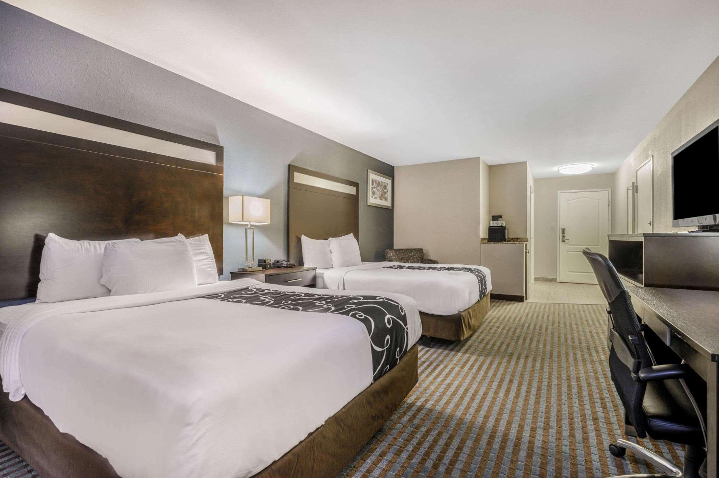 La Quinta Inn & Suites Casino and Bar by Wyndham Glendive