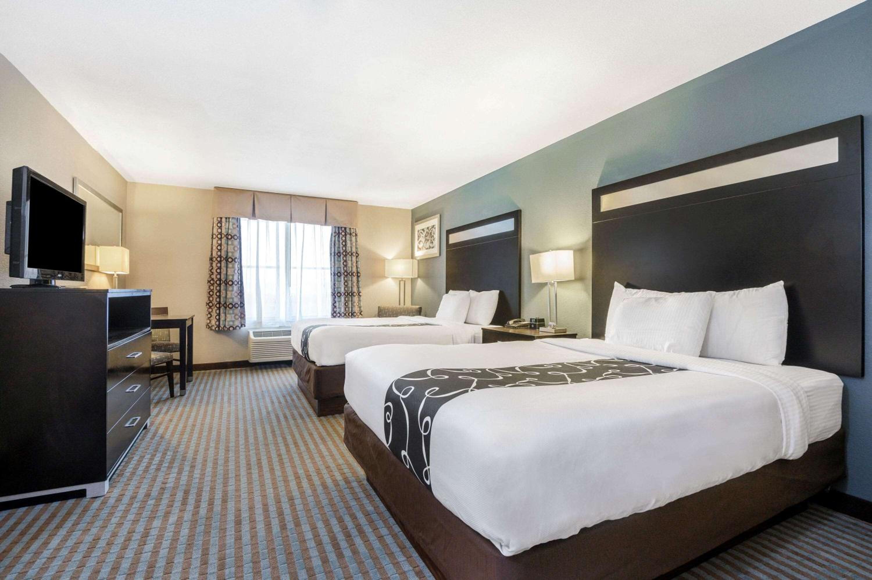 La Quinta Inn & Suites Casino and Bar by Wyndham Glendive