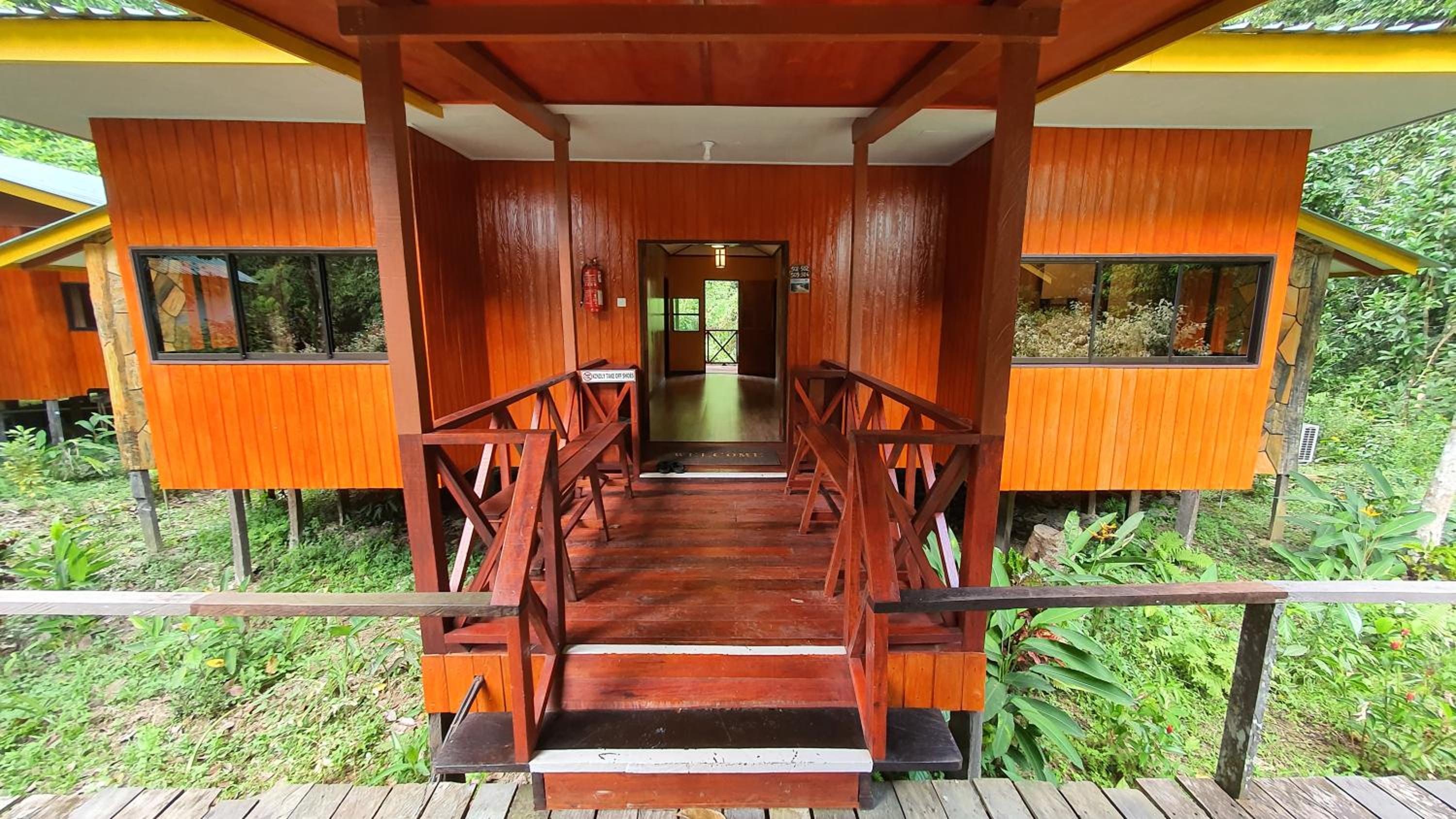 Bilit Adventure Lodge