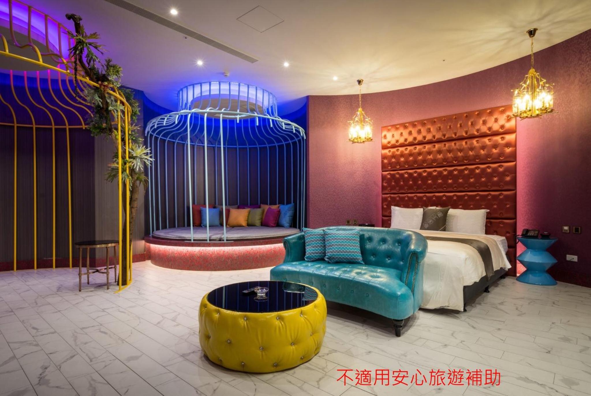 Icolour Villa Motel