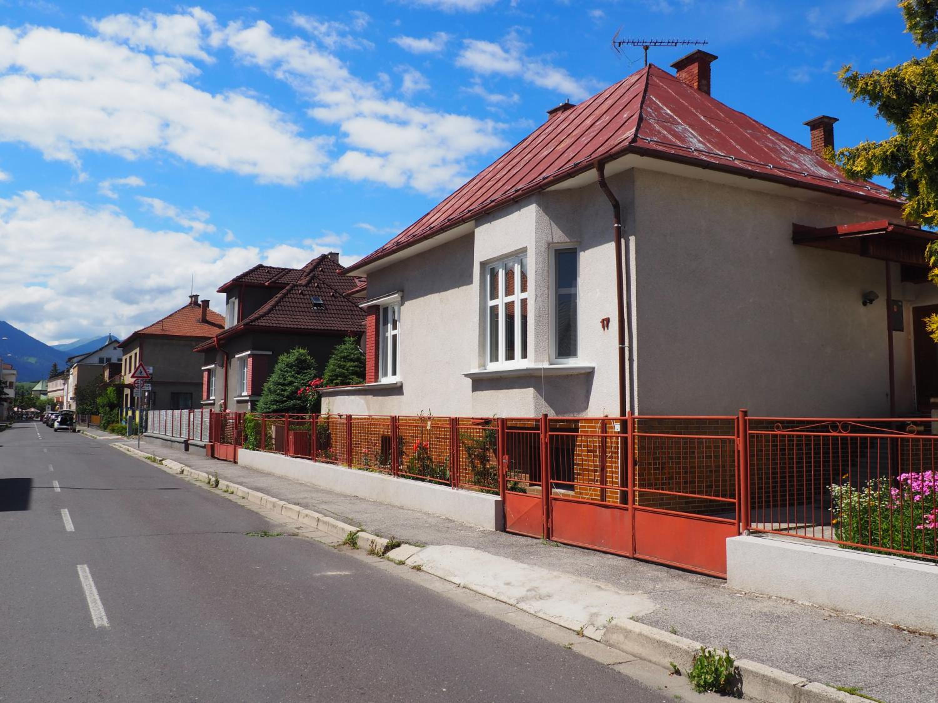 Učiteľov - The teachers house