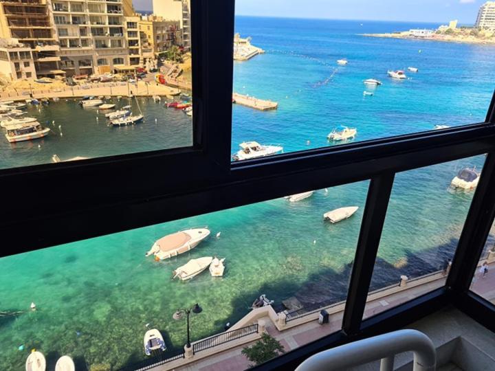 Spinola Bay Sea Front Apt 6 photo 2