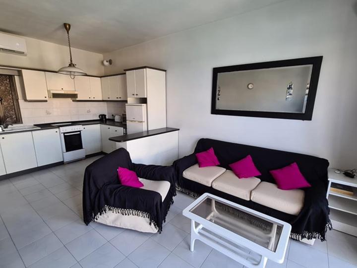 Spinola Bay Sea Front Apt 6 photo 4