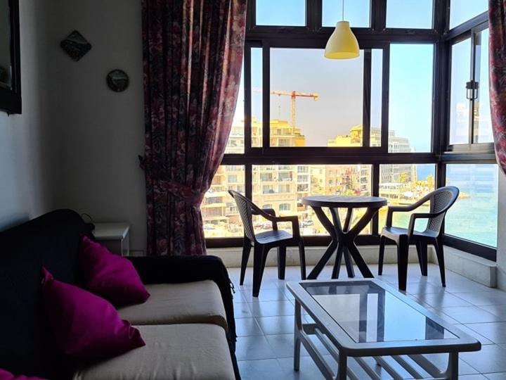 Spinola Bay Sea Front Apt 6 photo 5