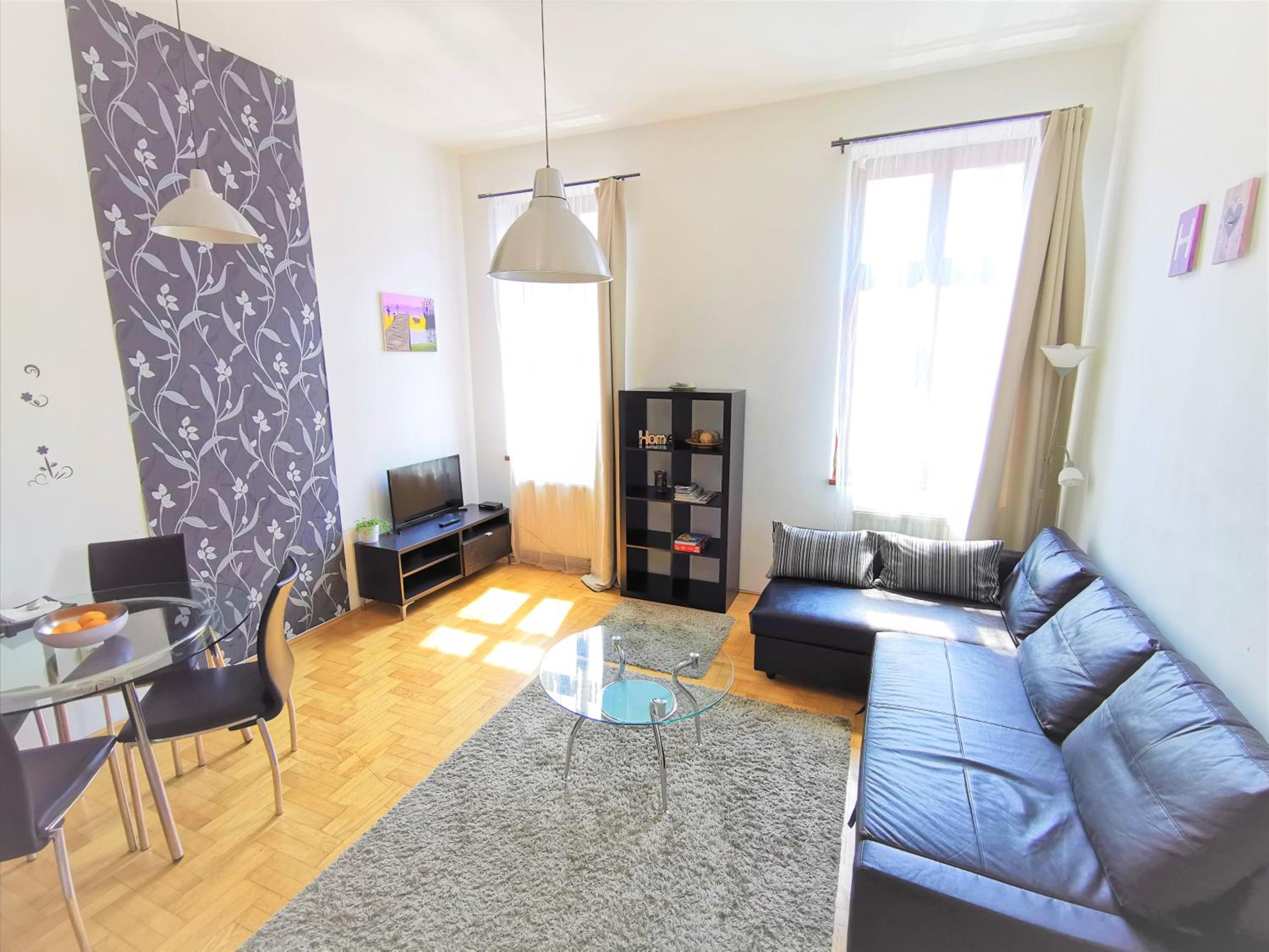 Gozsdu Apartment