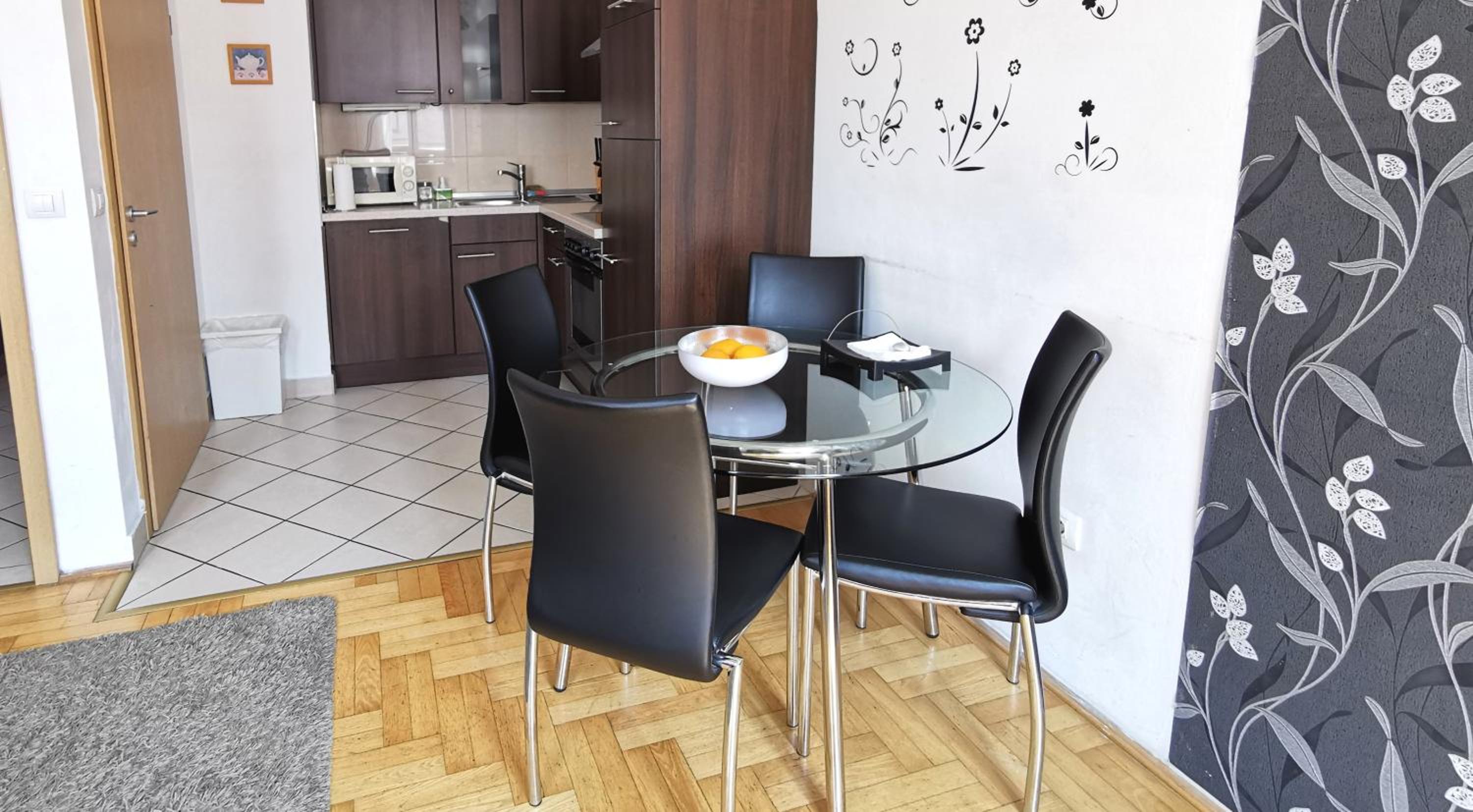 Gozsdu Apartment