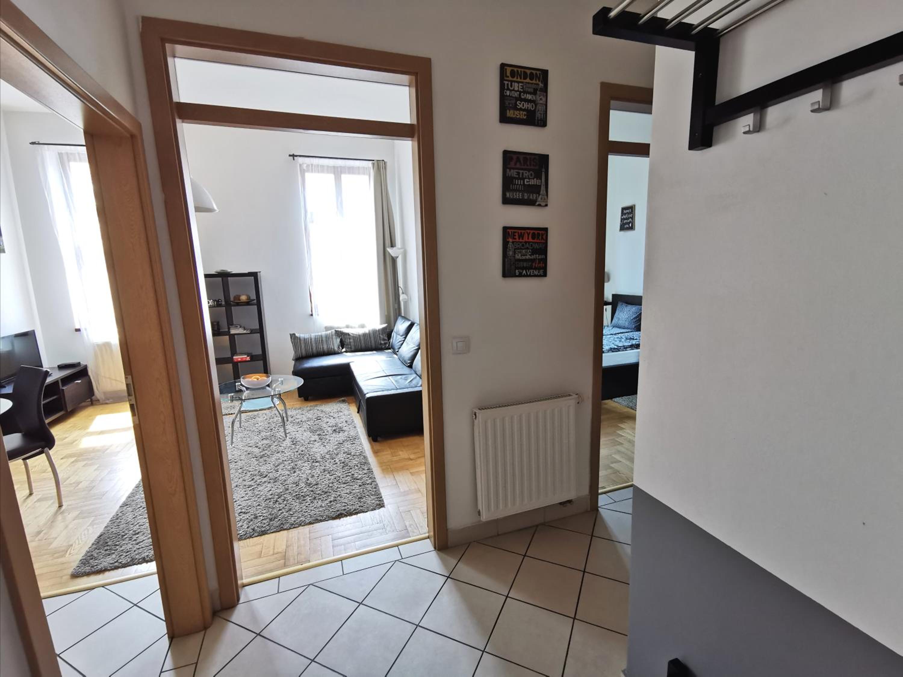 Gozsdu Apartment