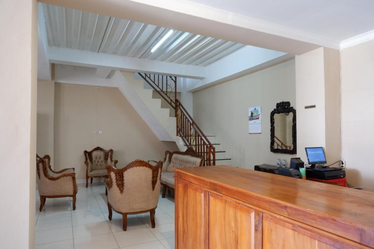 hotel reception