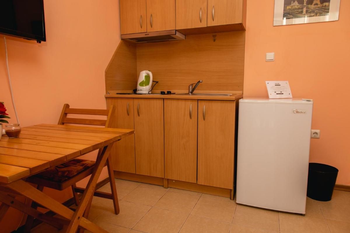 Studio in the centre of Sunny beach view 5