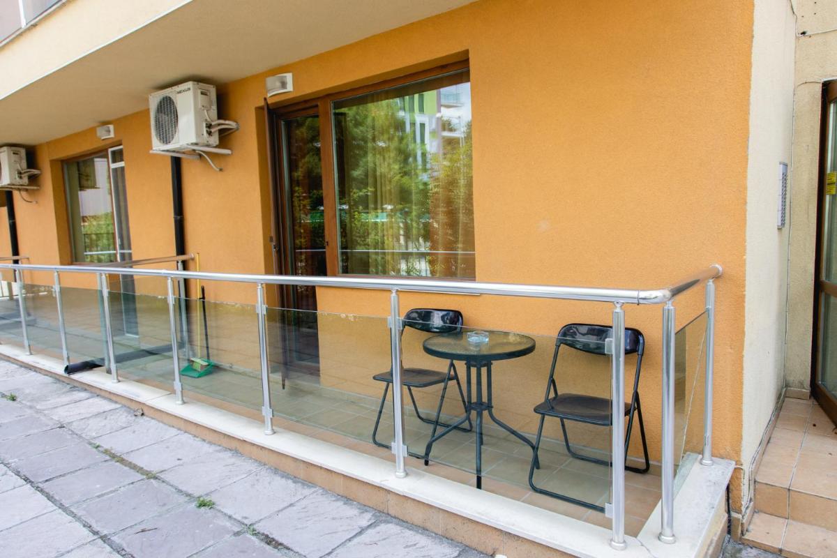 Studio in the centre of Sunny beach view 3