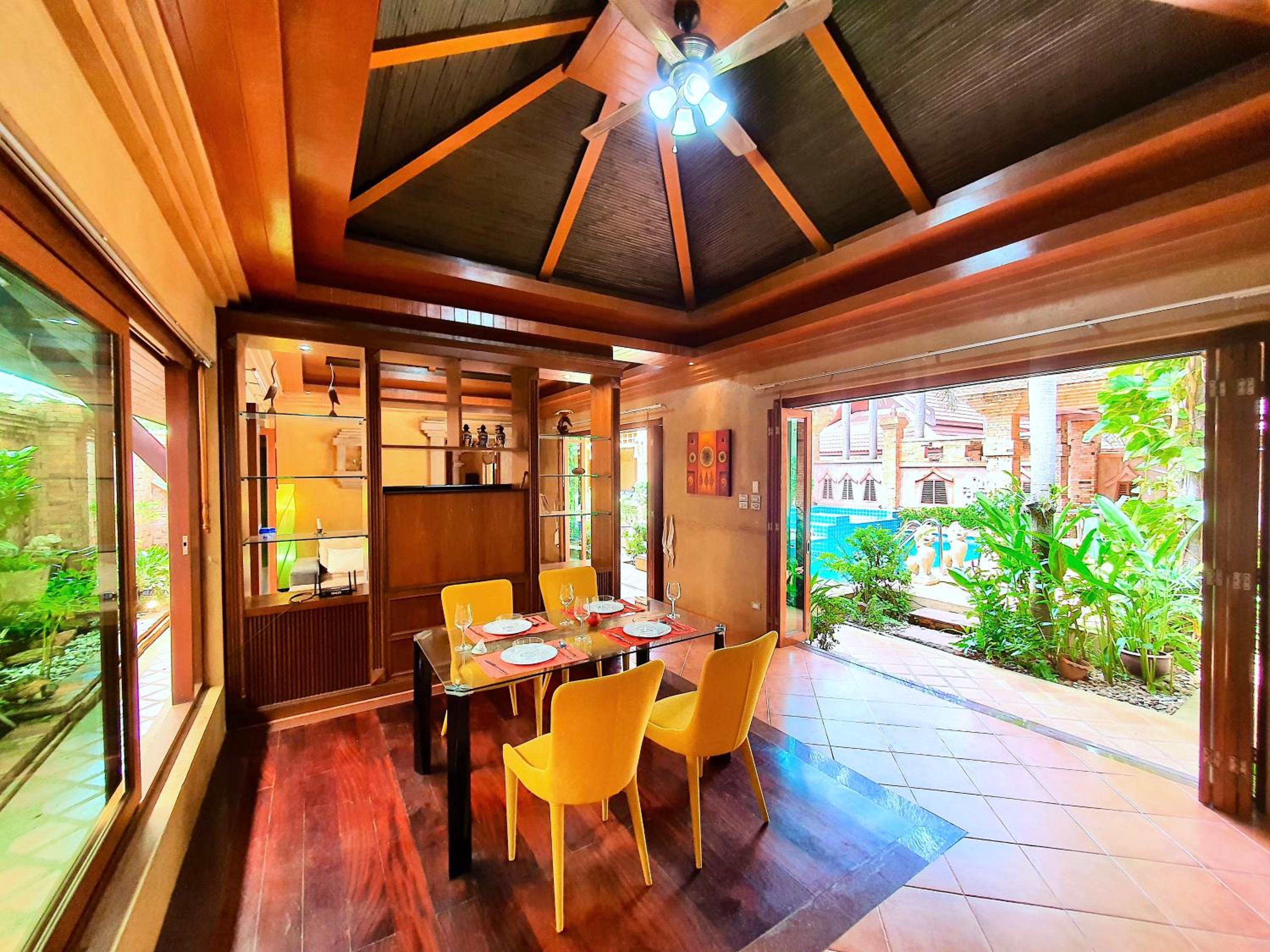 Baan Rom Yen : Balinese Pool Villa in Rawai