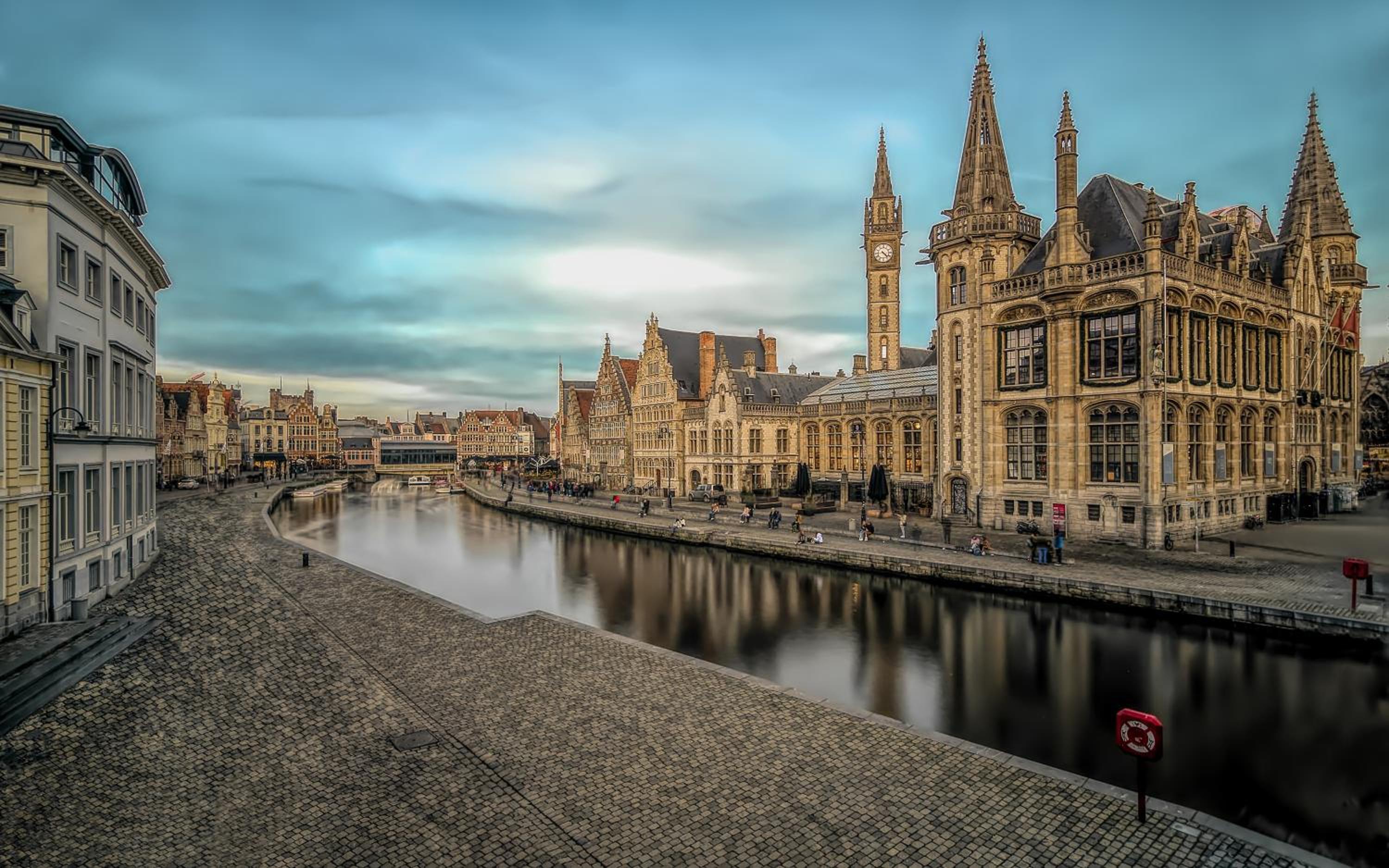 Burgstraat 17 Apartment in Exclusive Patrician House in Medieval Ghent