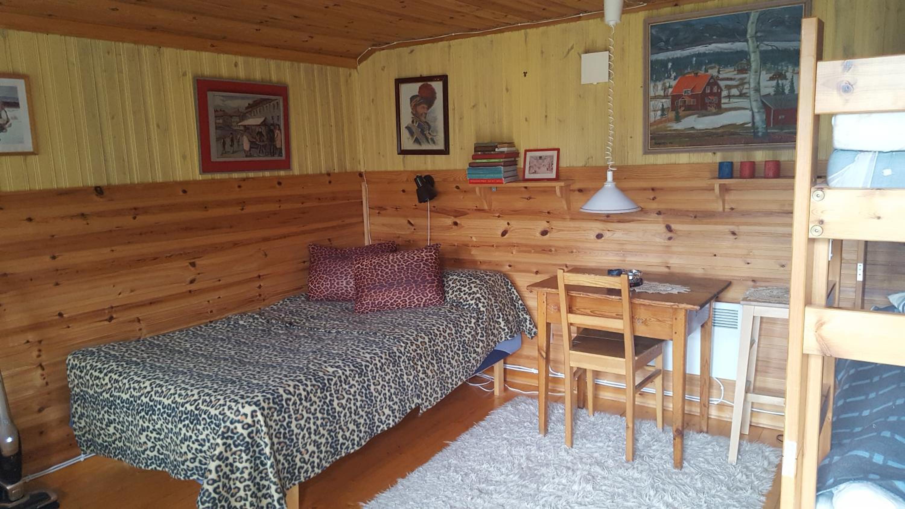 Hiking Cabin view 3