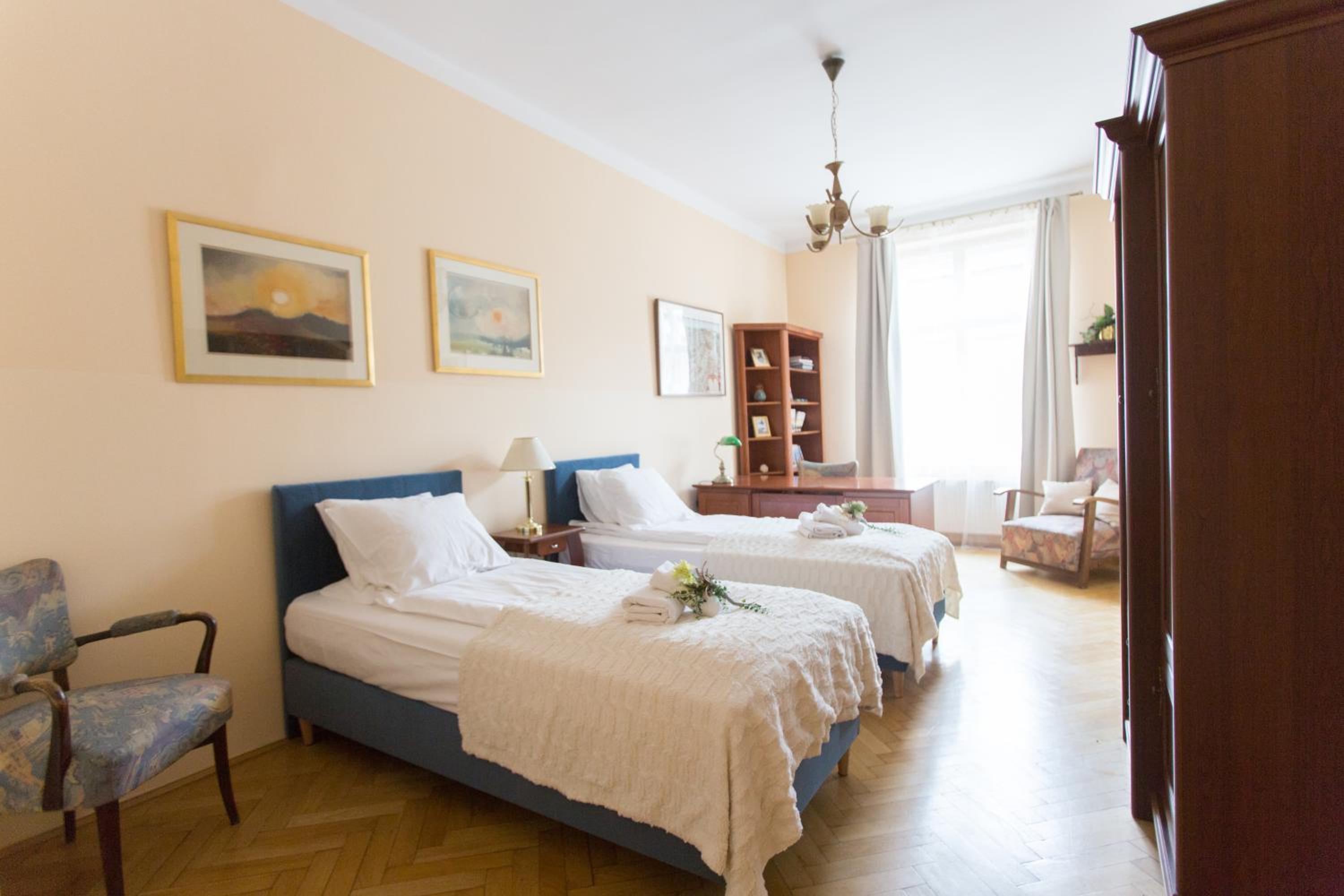 Apartments Roman