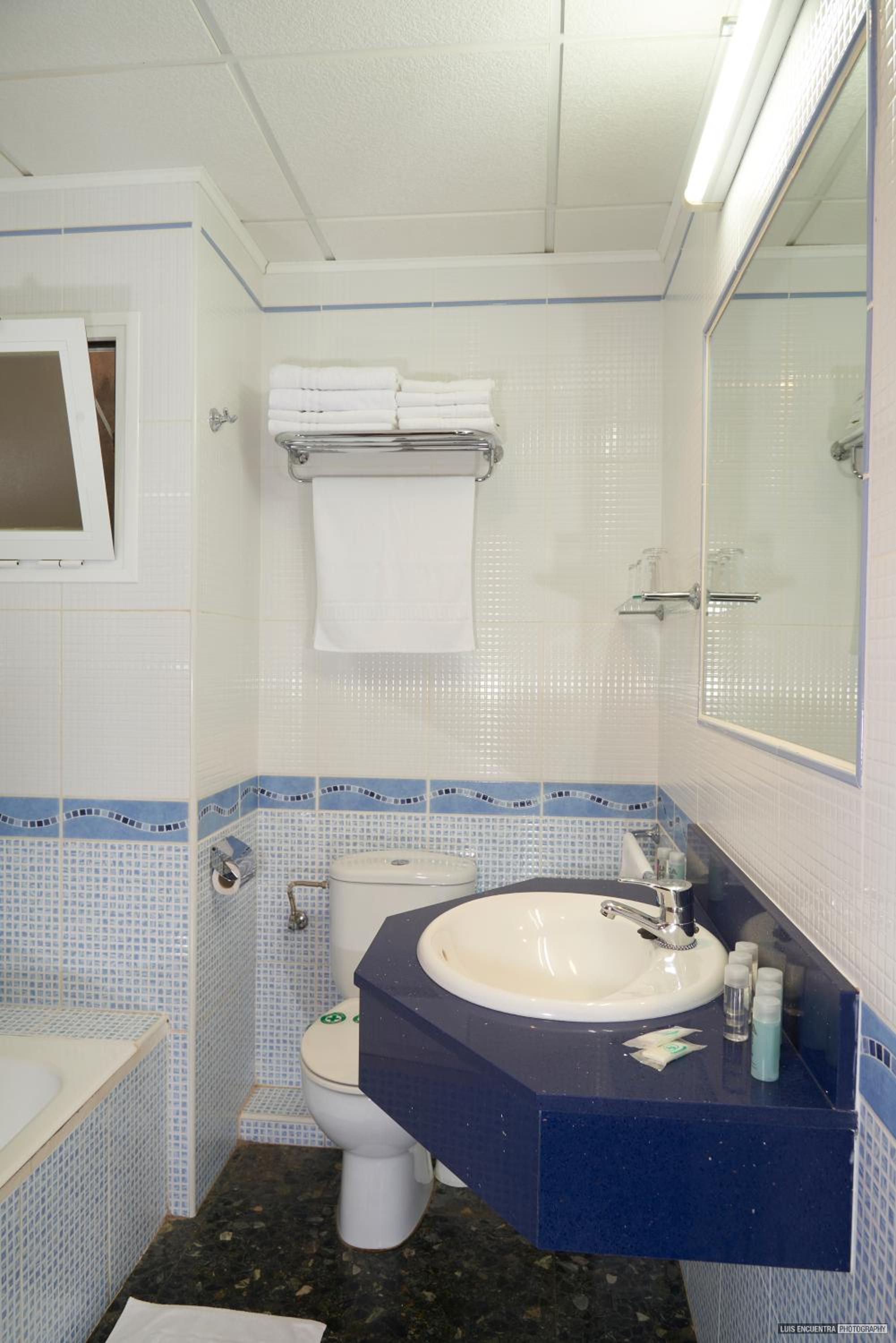Hostal Illes Pitiüses