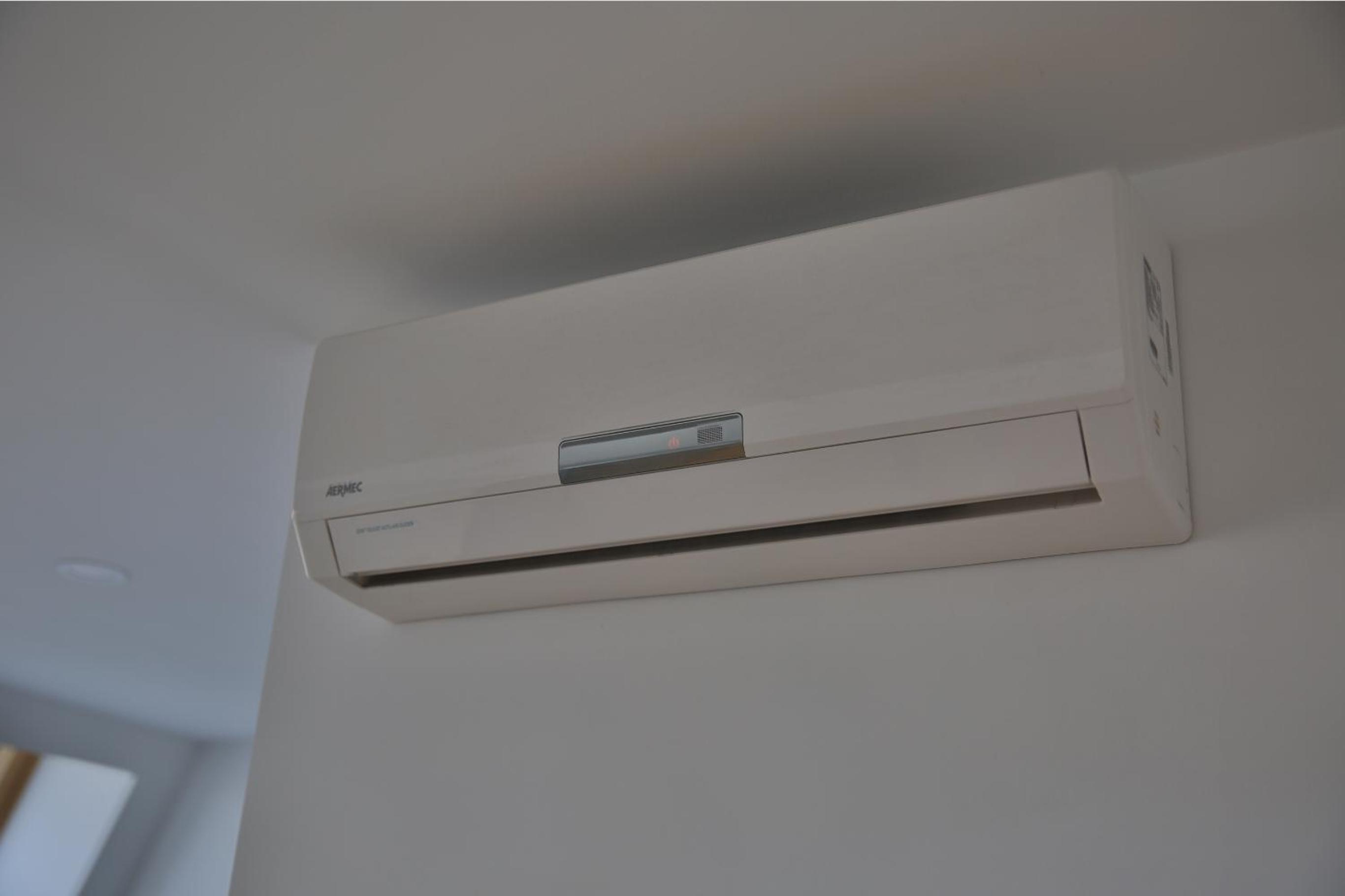 Sunny Penthouse l DG5'12