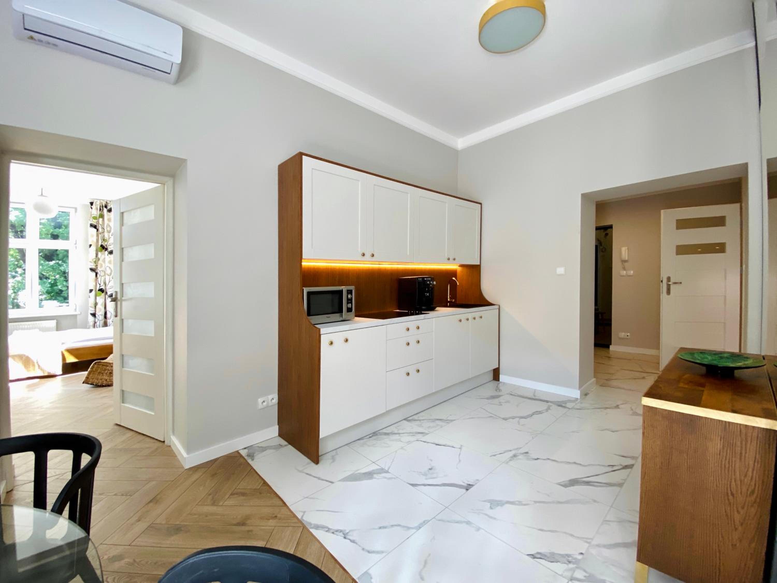 FAUST Apartments in the Heart of KAZIMIERZ by MINT APARTMENT view 4