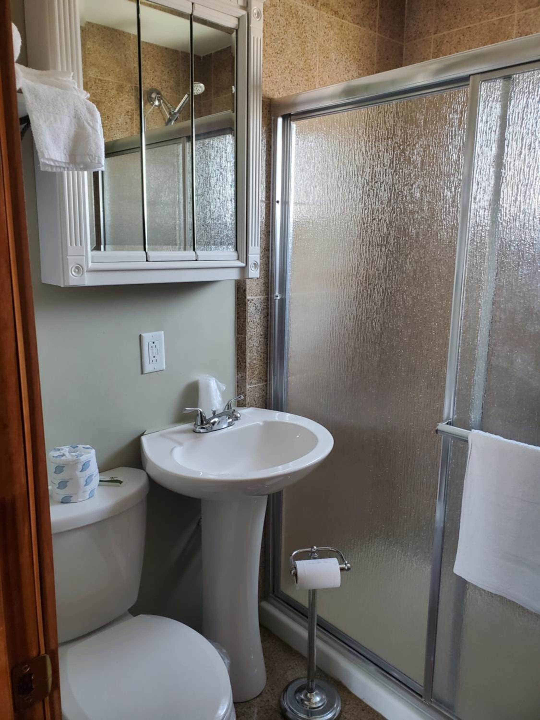 Golden Gate Lodging