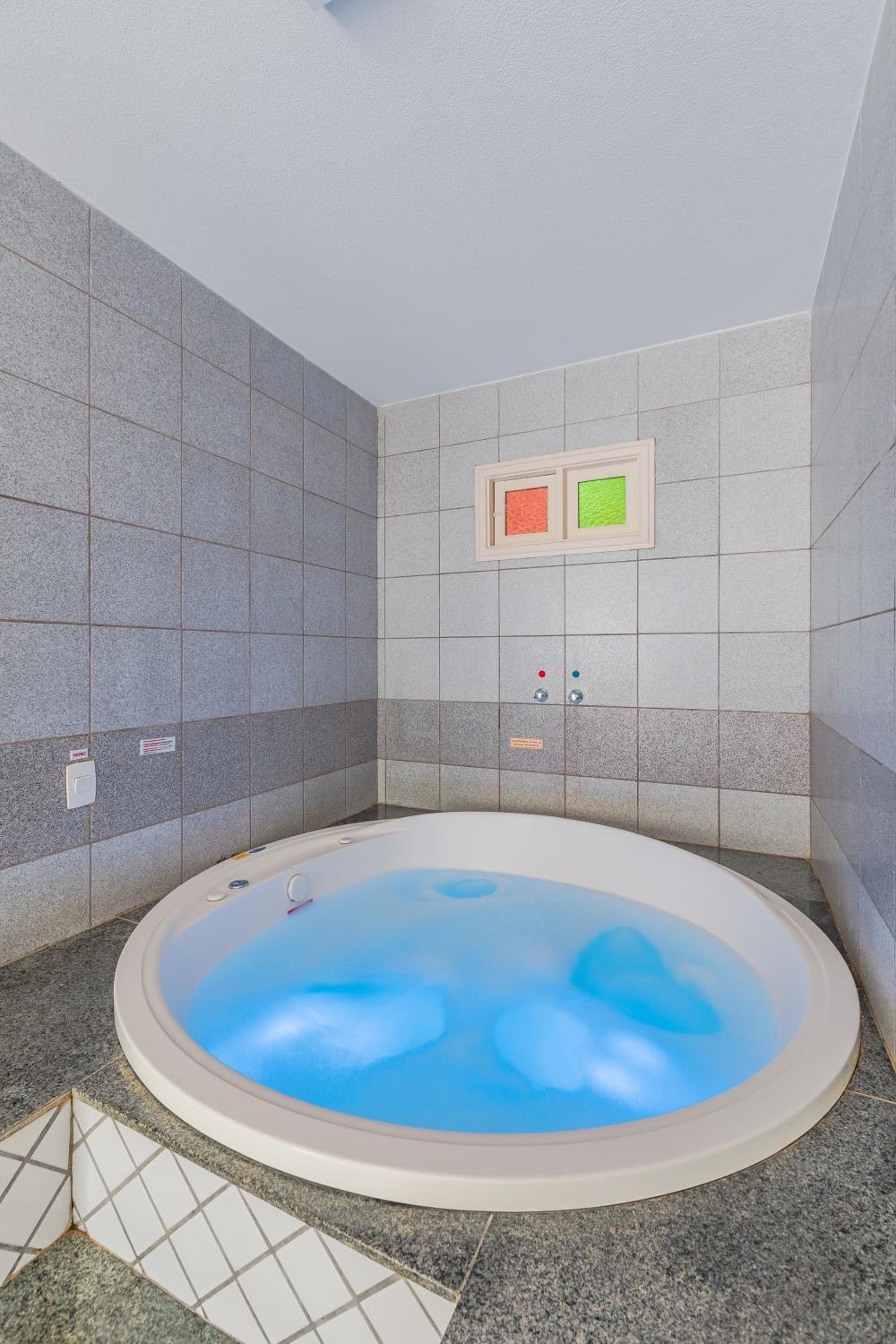 Jacuzzi
