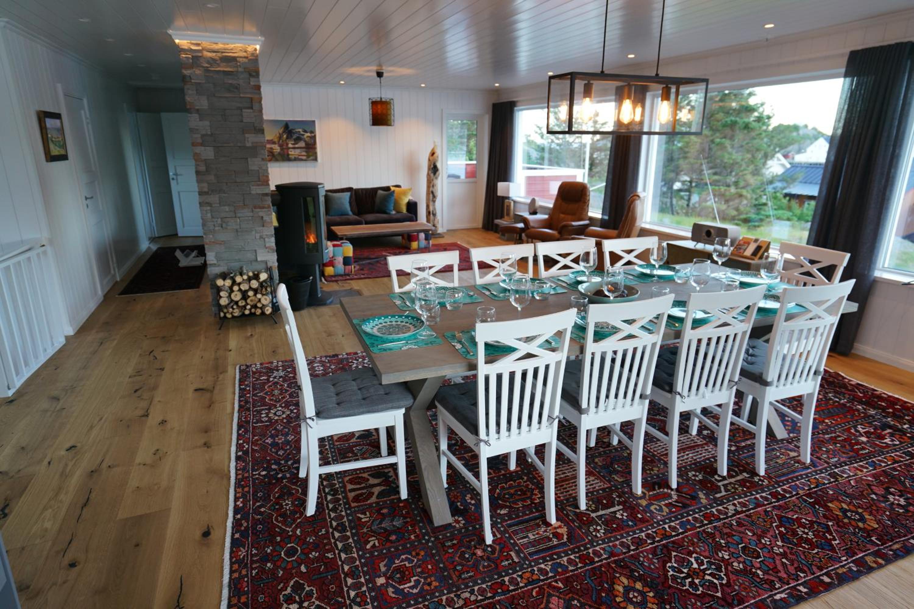 Lofoten panoramic luxury home with sauna view 2