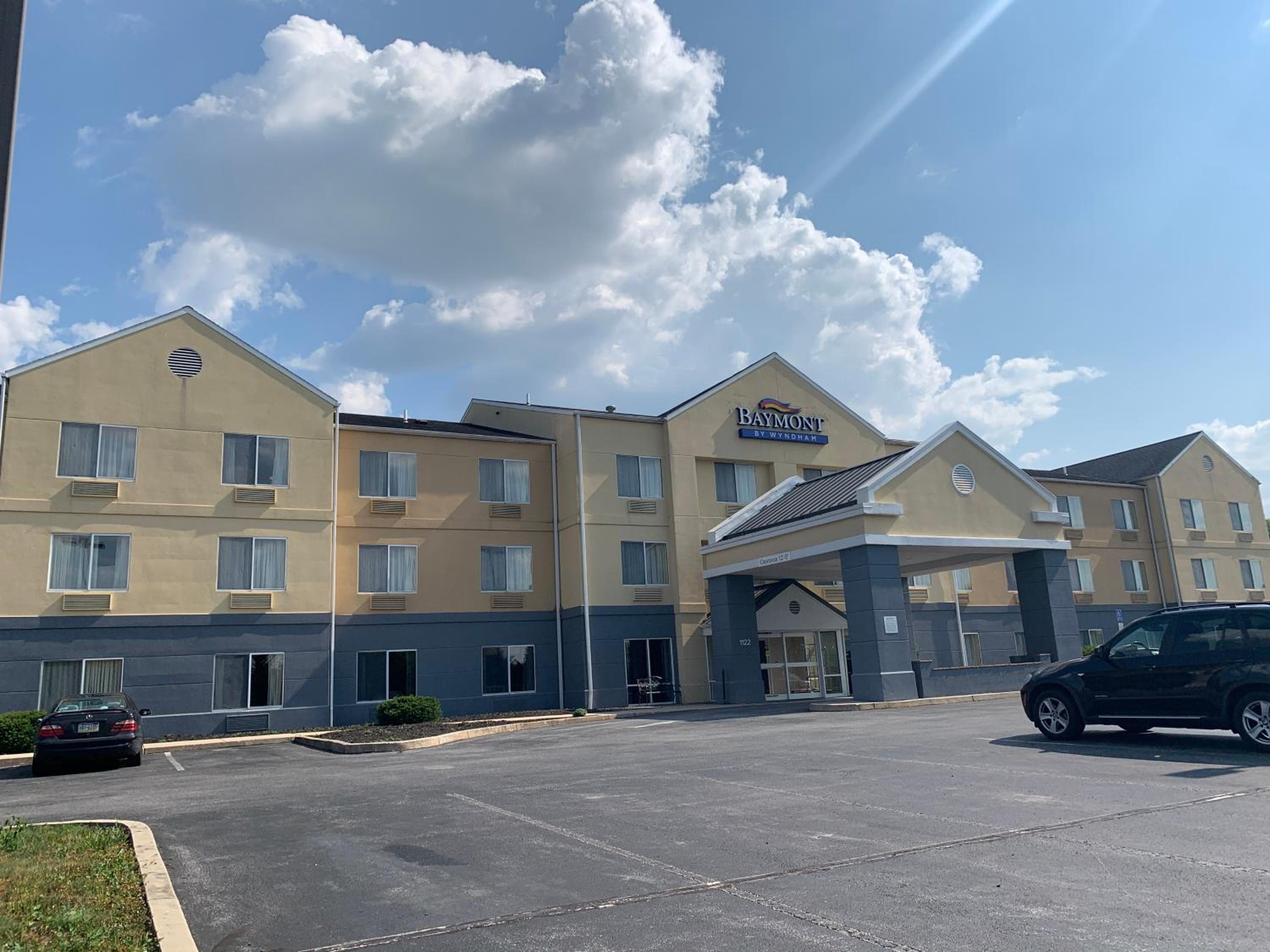 Baymont by Wyndham Chambersburg view 2
