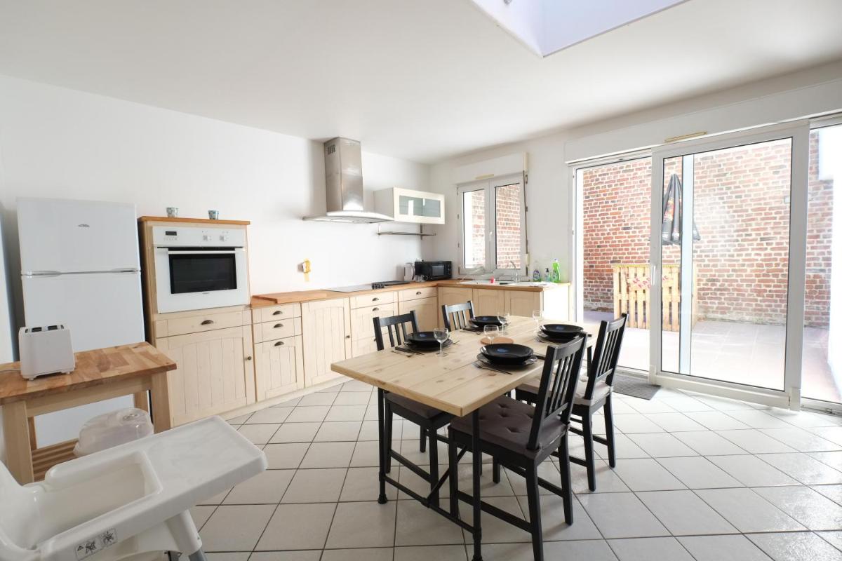 Escale de 80 m2 avec cour et parking view 3