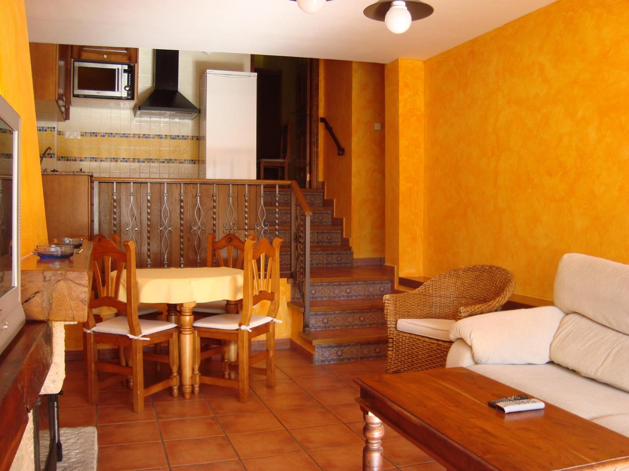 Apartamentos La Montaña view 3