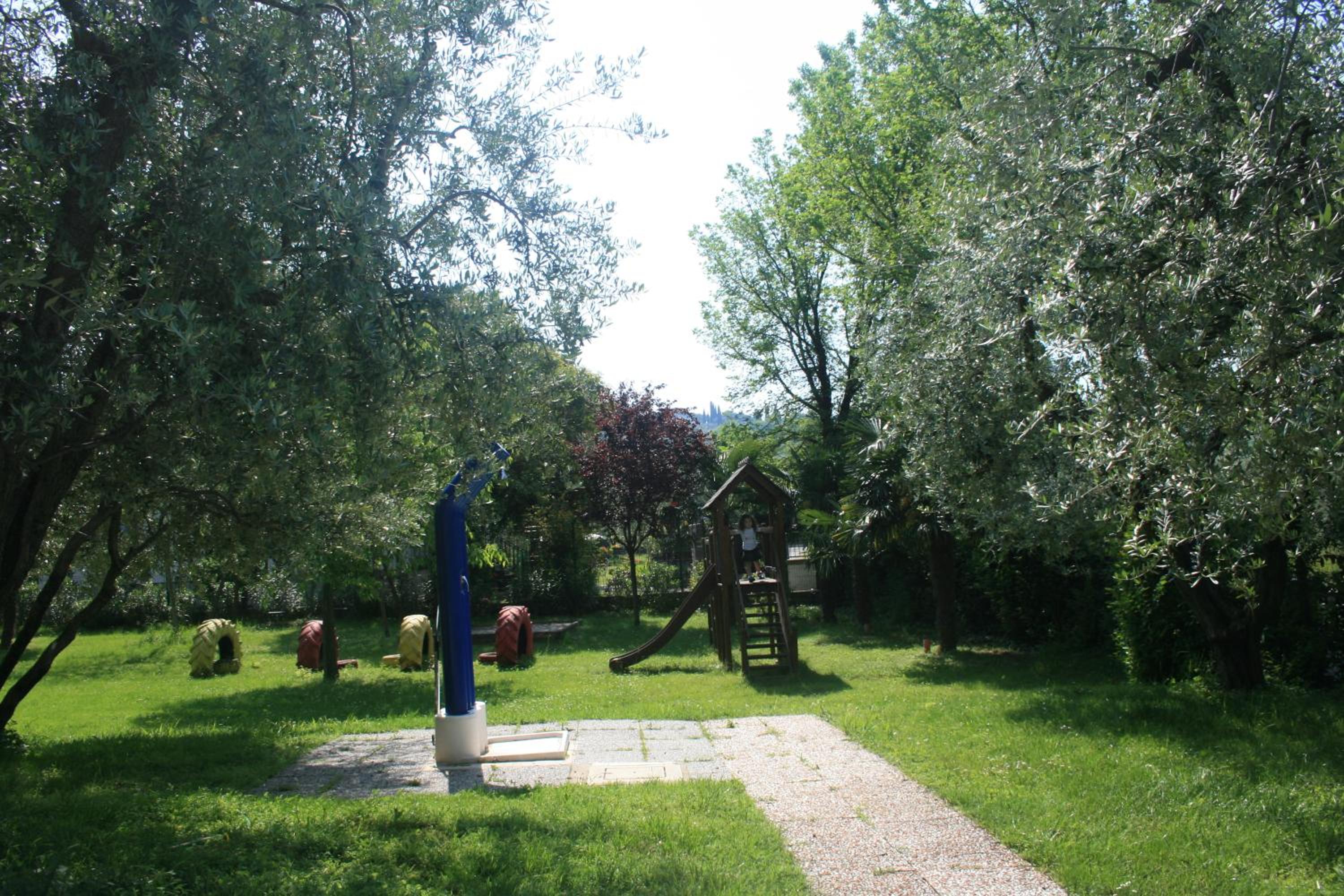 Photo 42