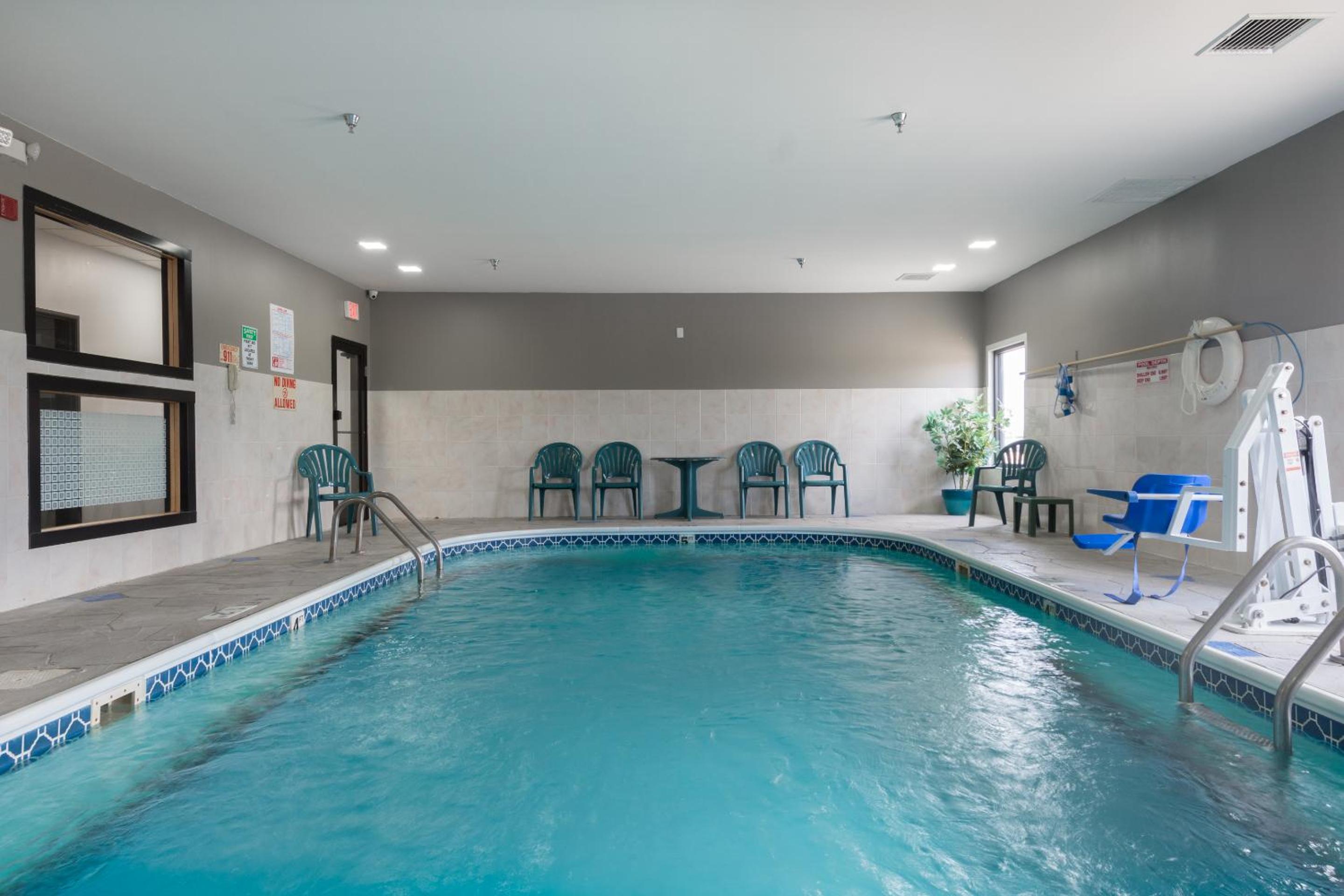 Baymont by Wyndham Morton - Property Image 21