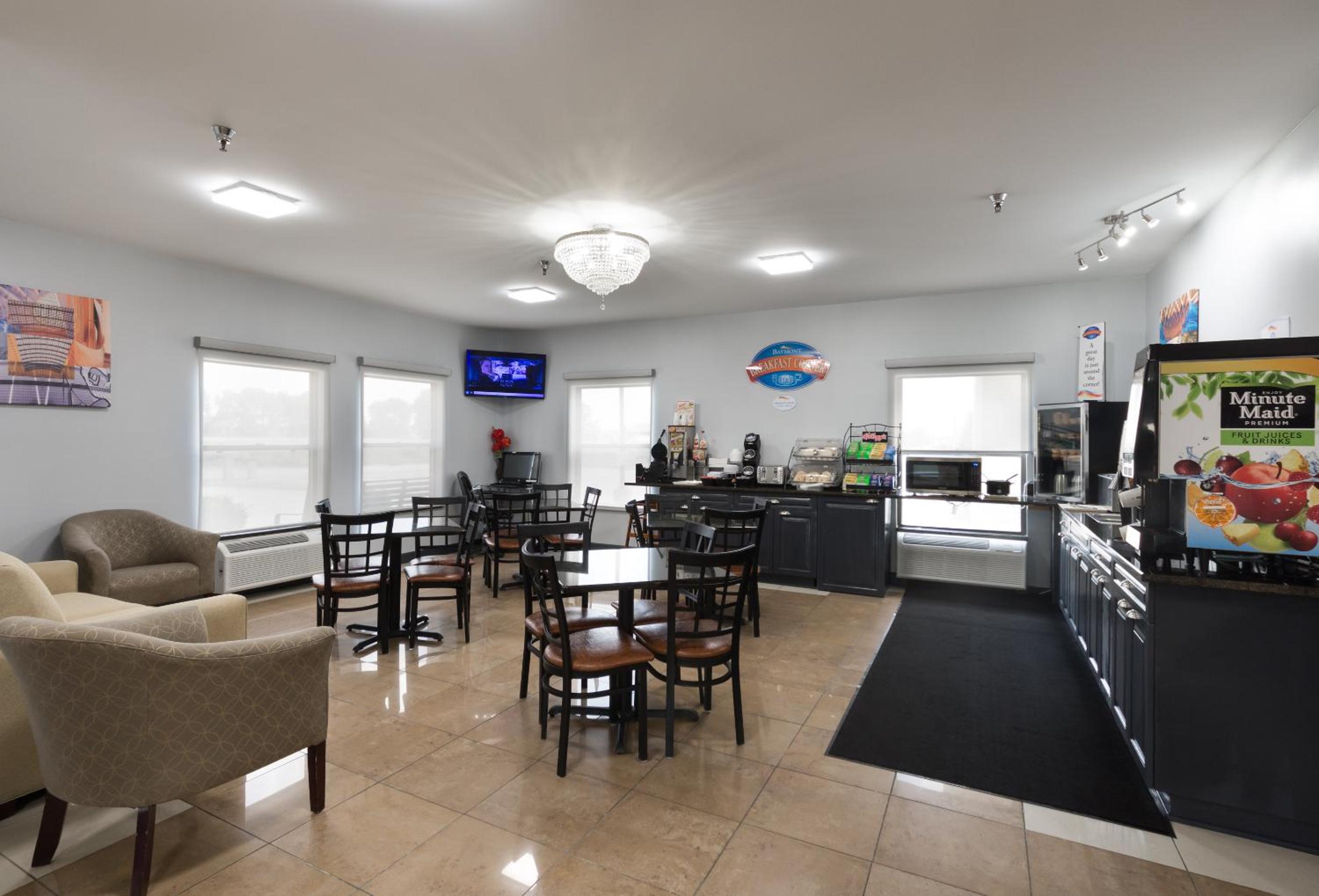 Baymont by Wyndham Morton - Property Image 17