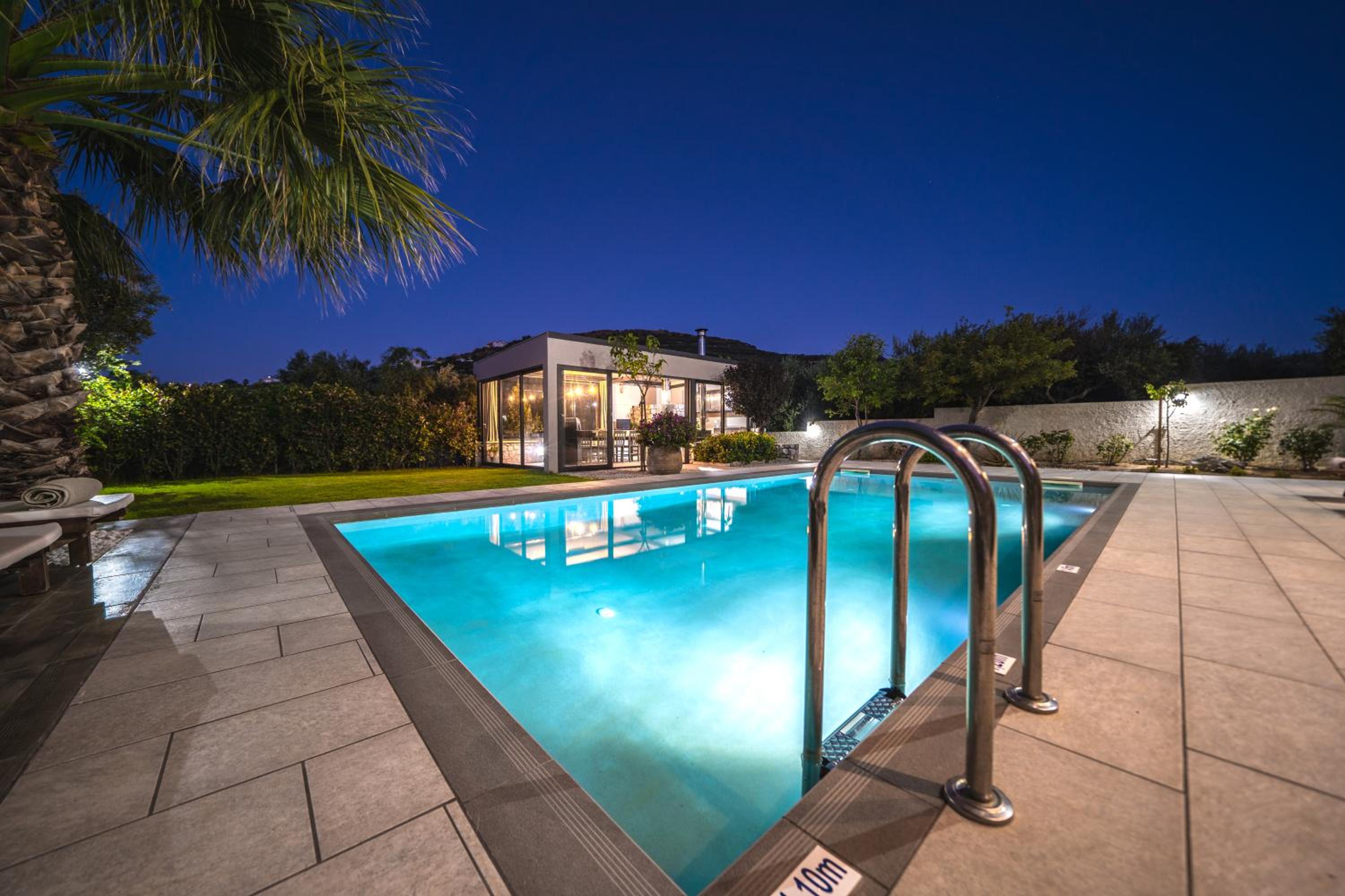Petronila Luxury Villa with heated private pool photo 2