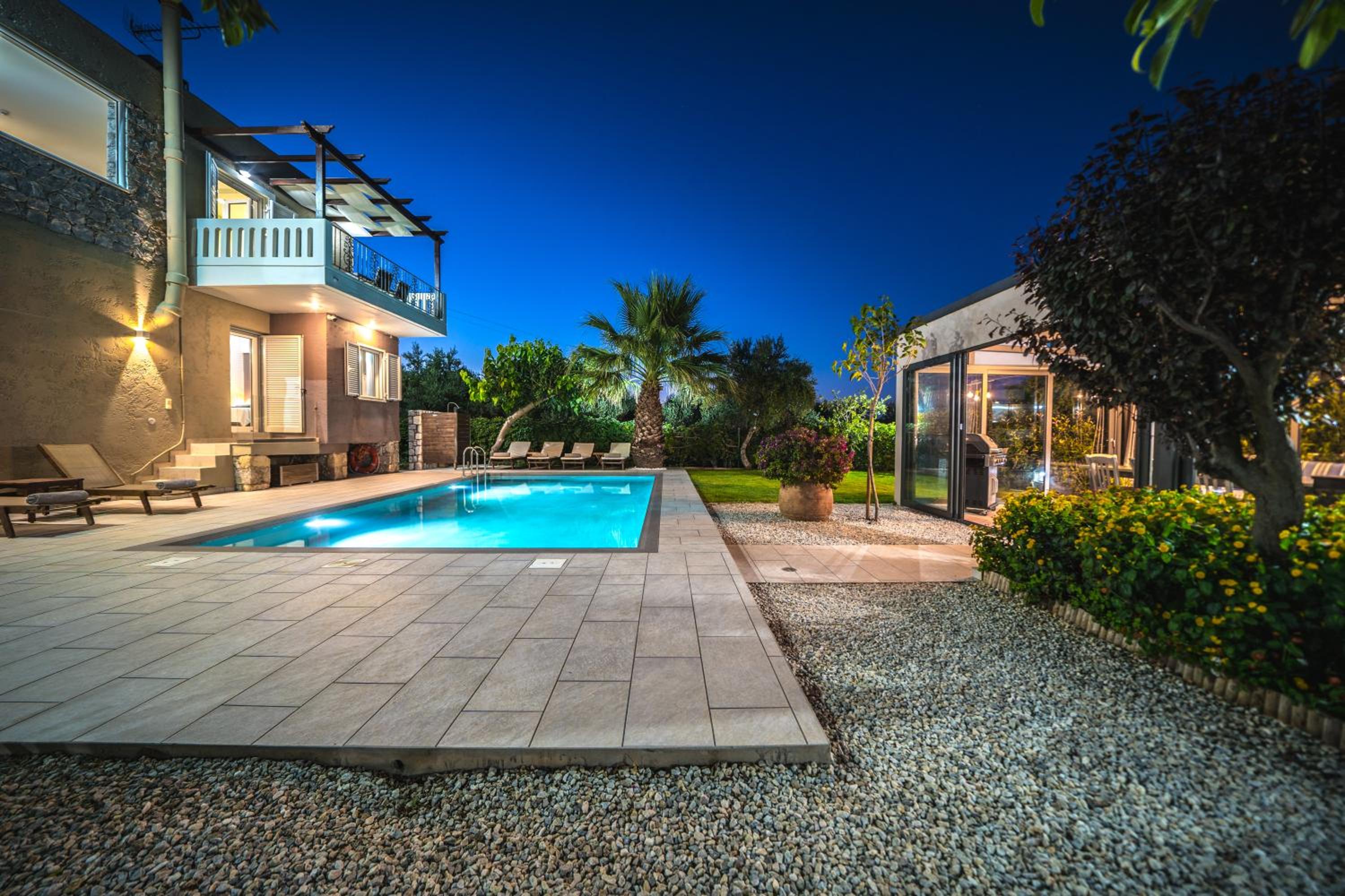 Petronila Luxury Villa with heated private pool photo 4