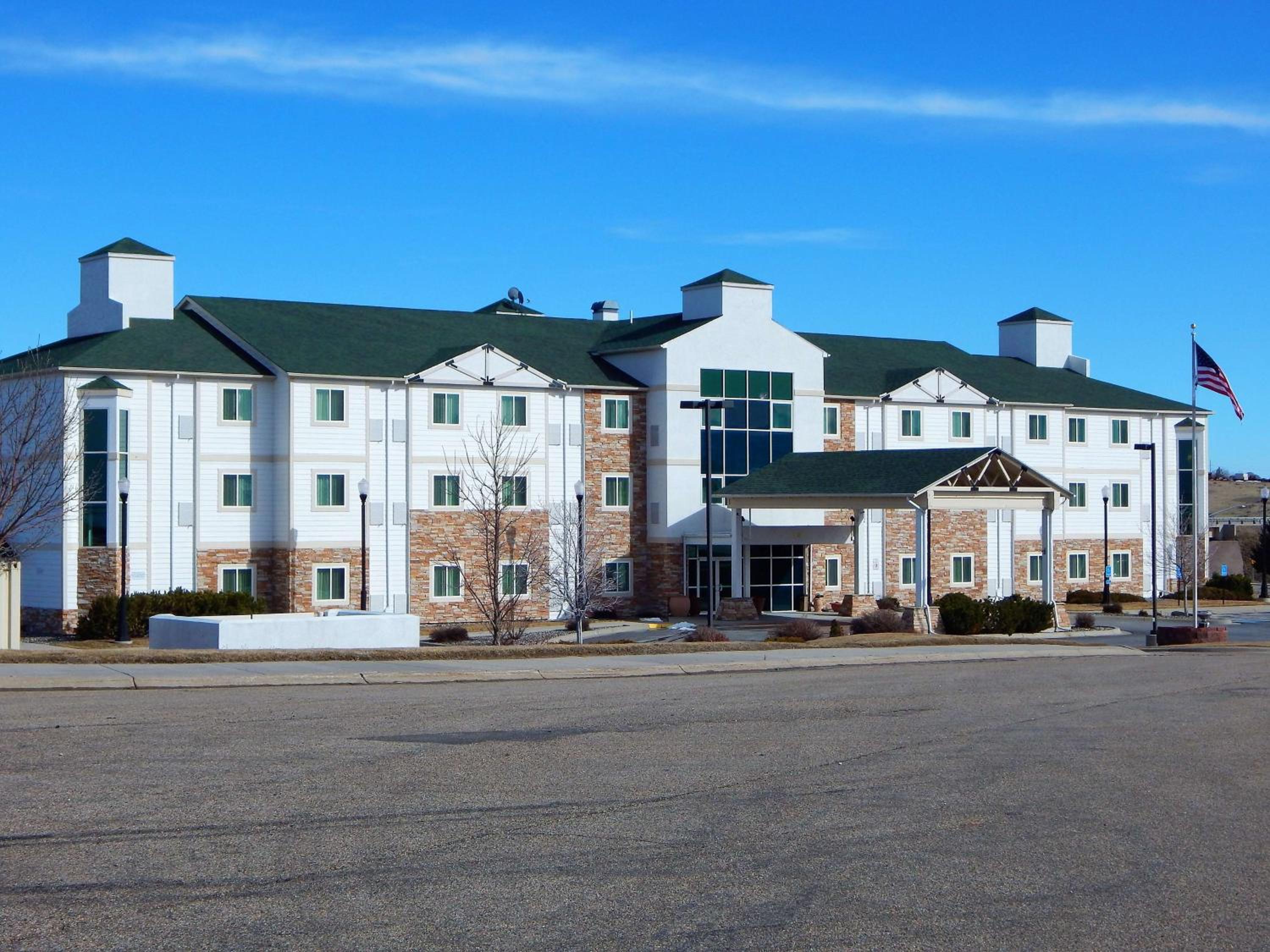 Sheridan Vacations - Baymont by Wyndham Sheridan - Property Image 1