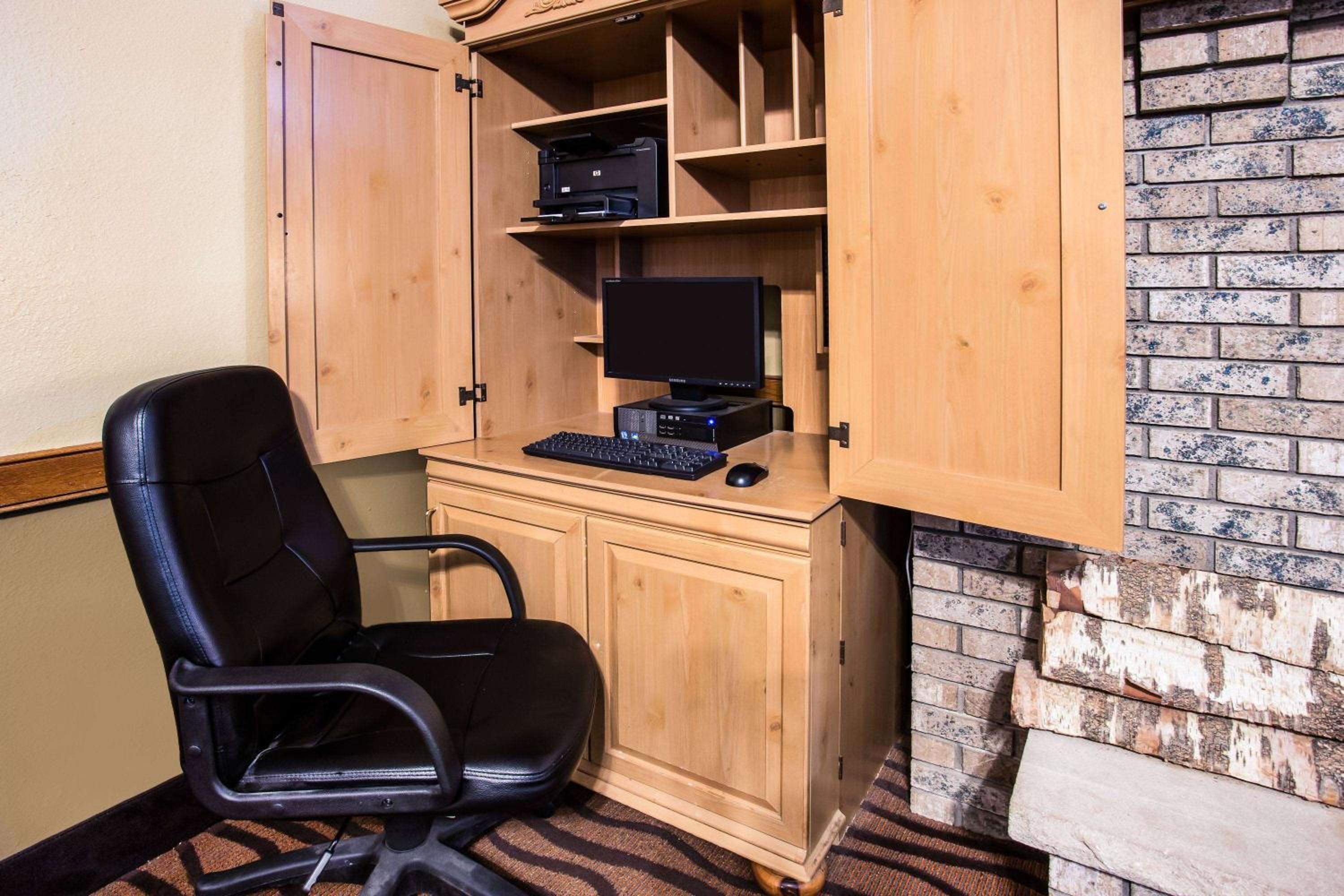 AmericInn by Wyndham Menomonie