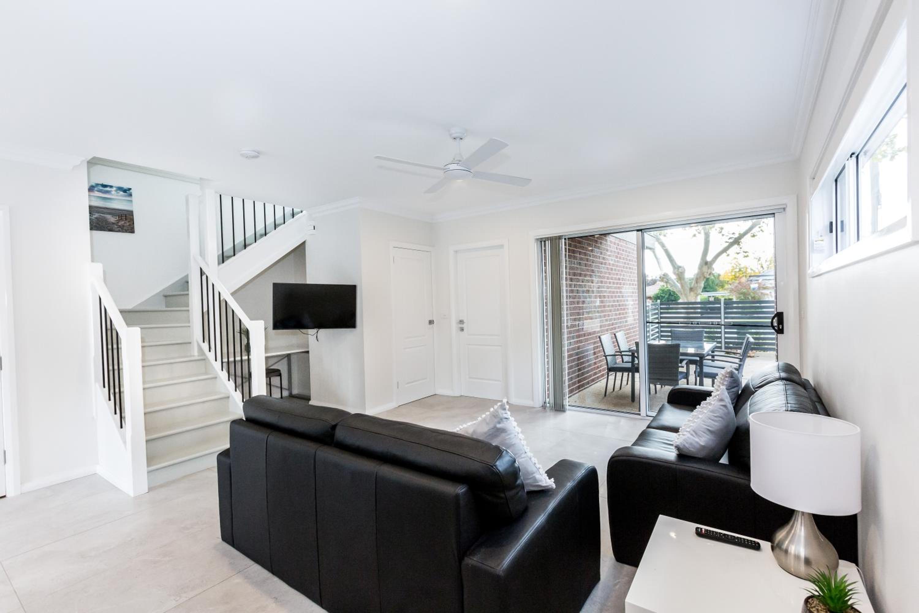 Wagga Apartments #5 view 5