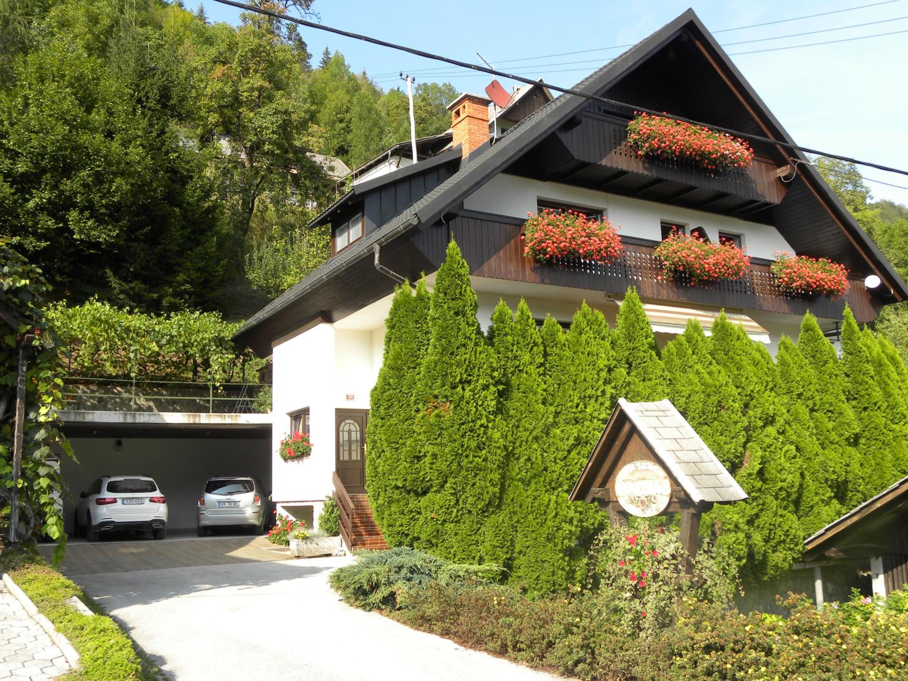 Apartma Cvetek, Srednja vas 133