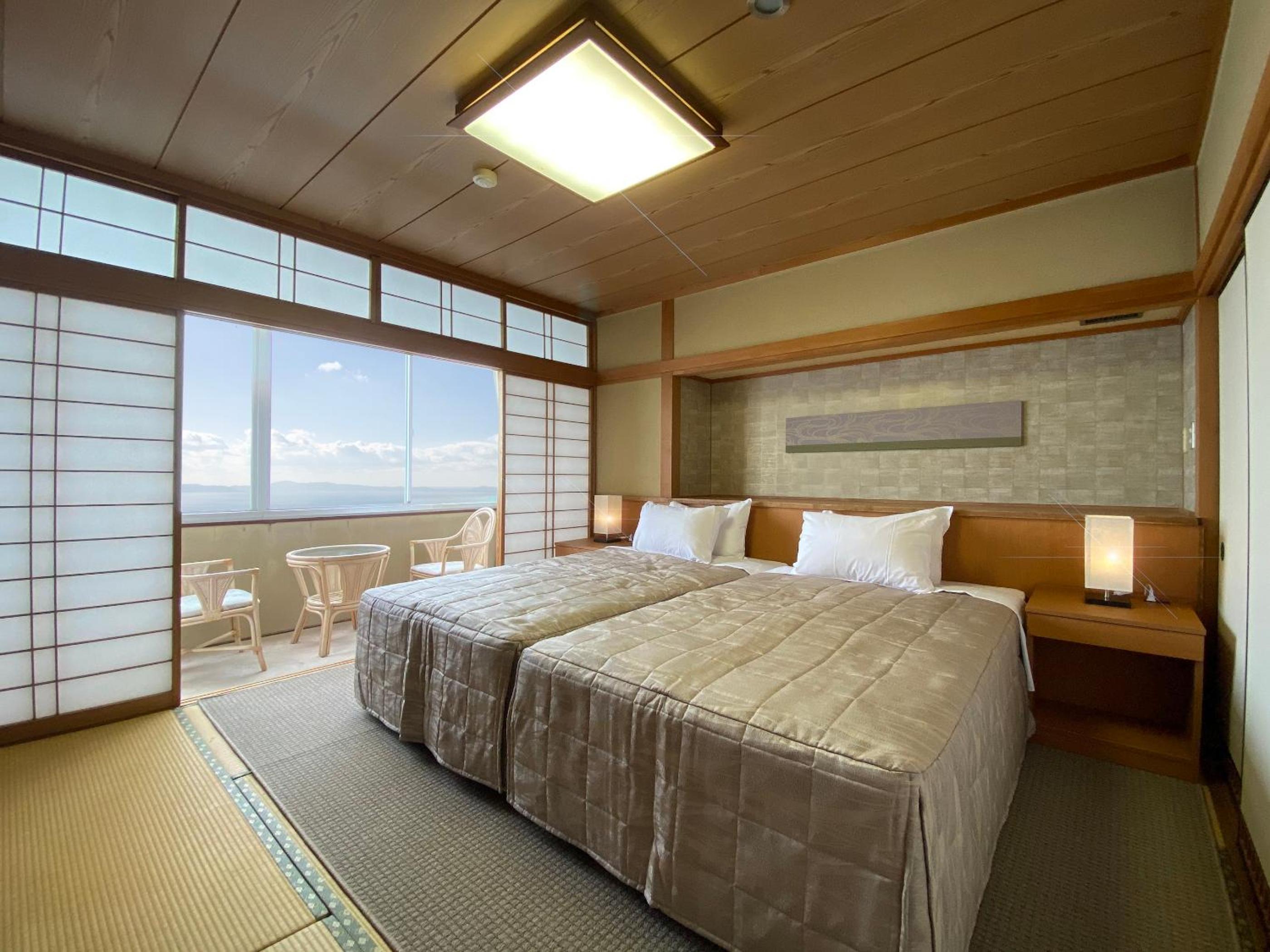 Gamagori Onsenkyo Mikawa Bay Hills Hotel