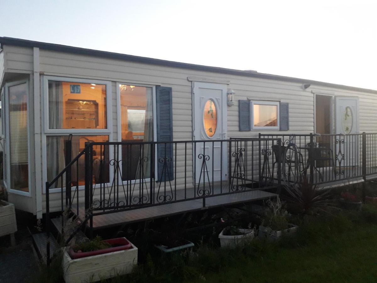 Mablethorpe L17 Caravan view 2